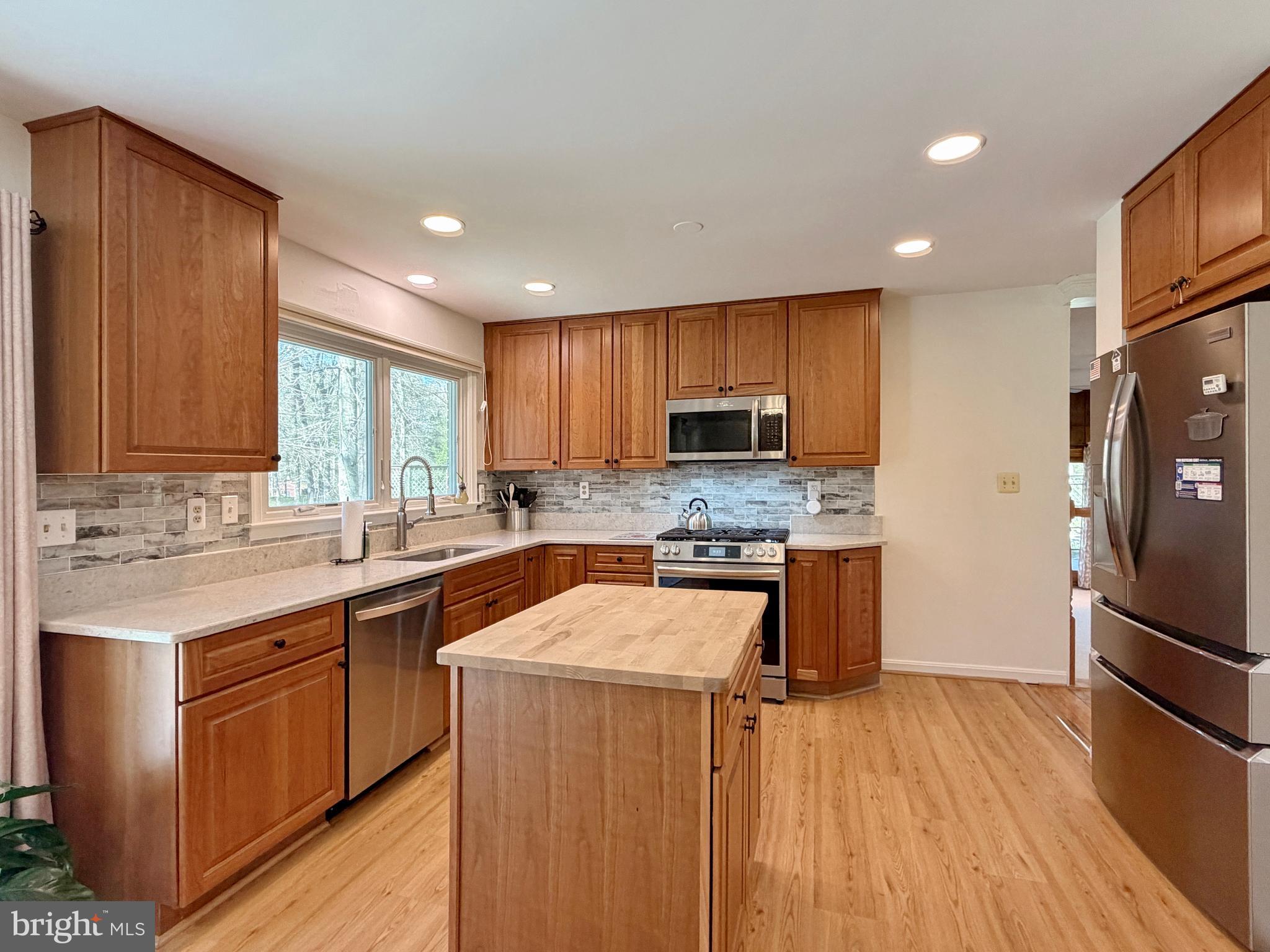 GLEN OAK - Residential