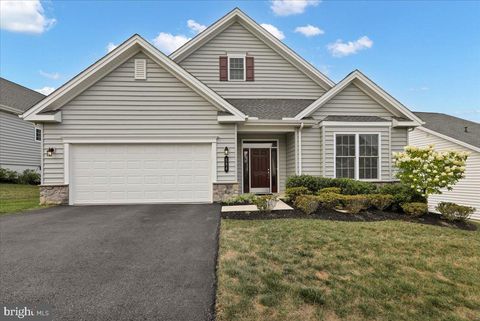 Photo of 584 Allegiance Drive, Lititz, PA 17543 (MLS # PALA2054356)
