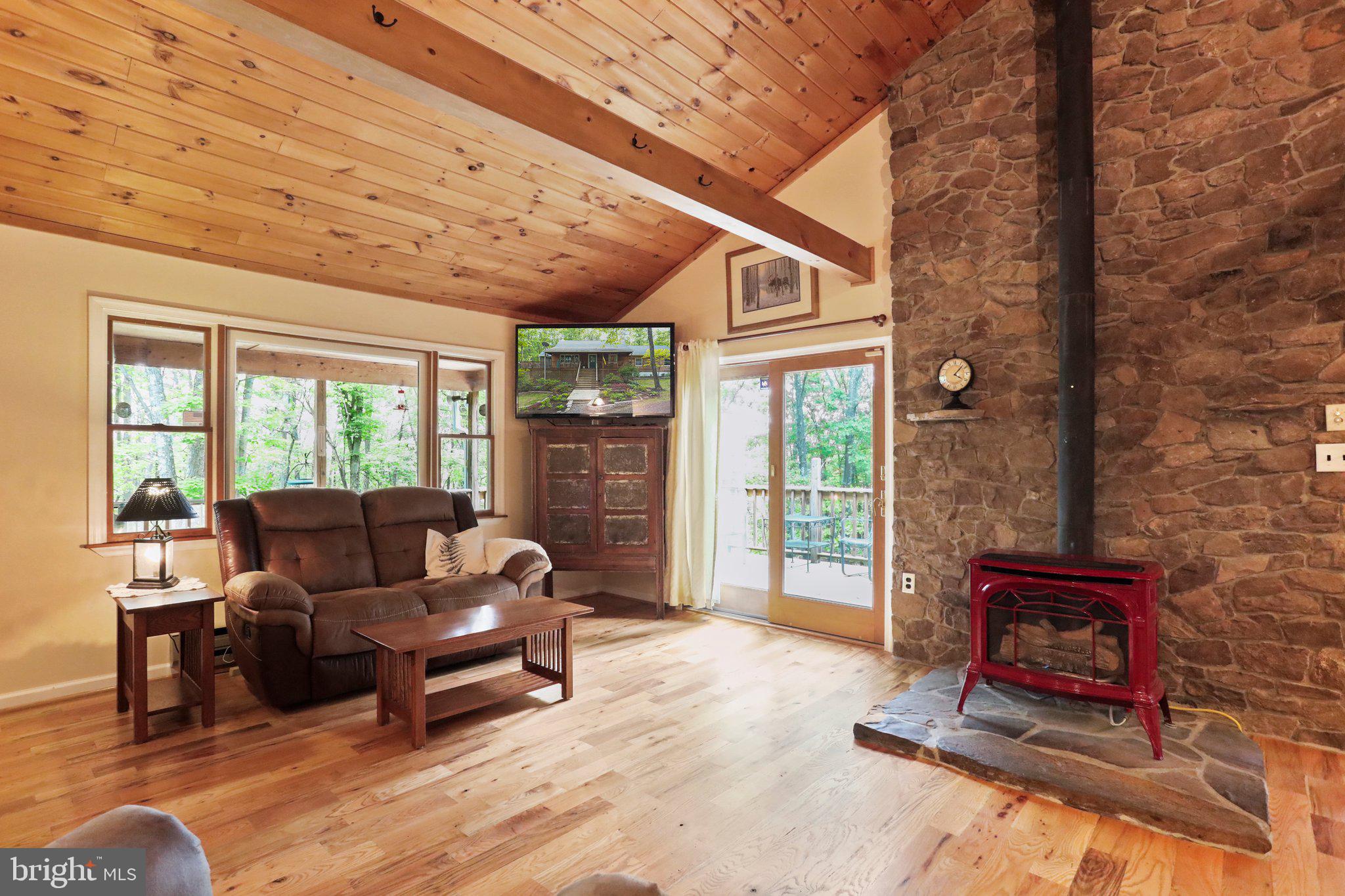 SLEEPY CREEK FARMS - Residential