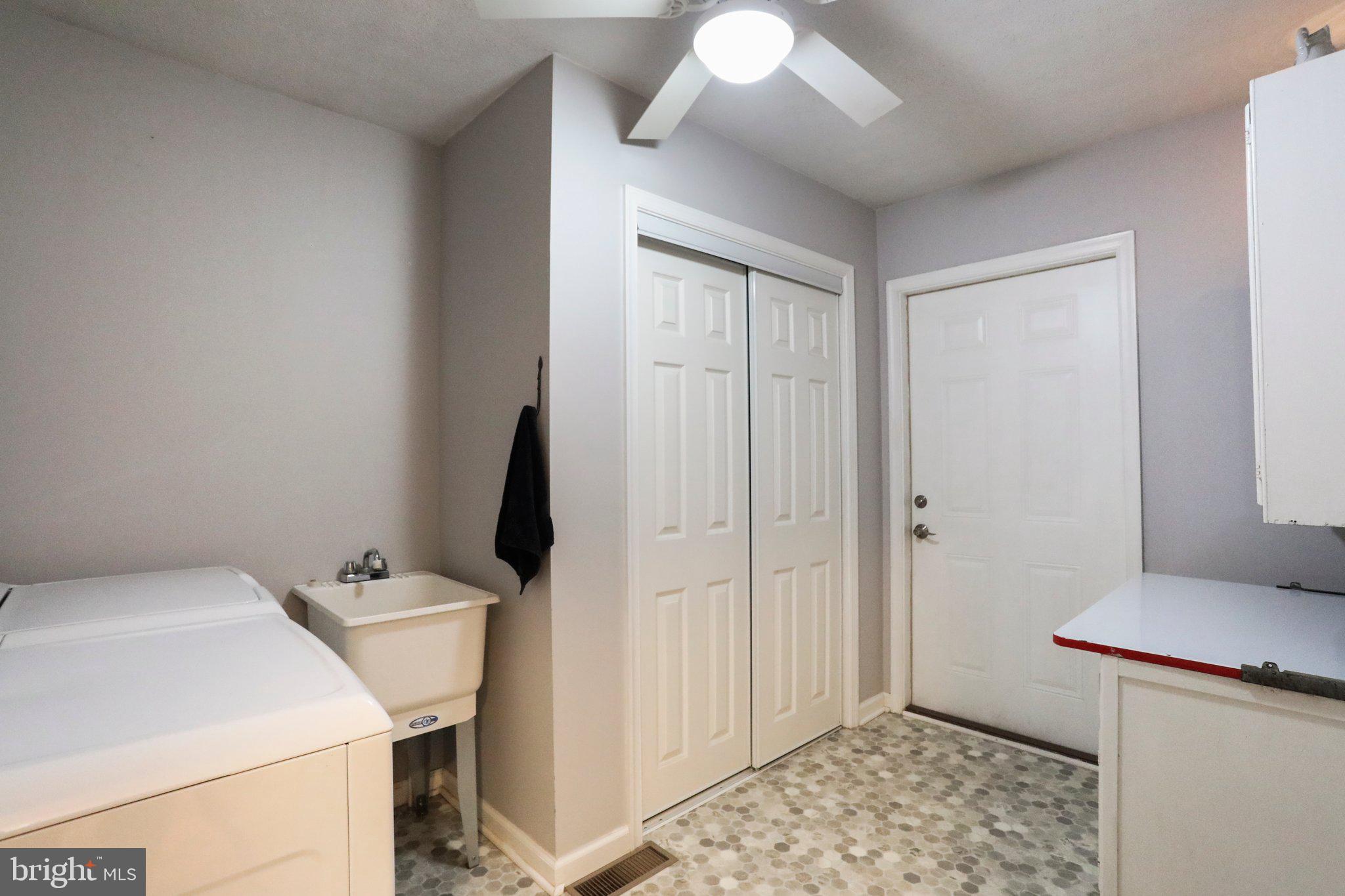 SLEEPY CREEK FARMS - Residential