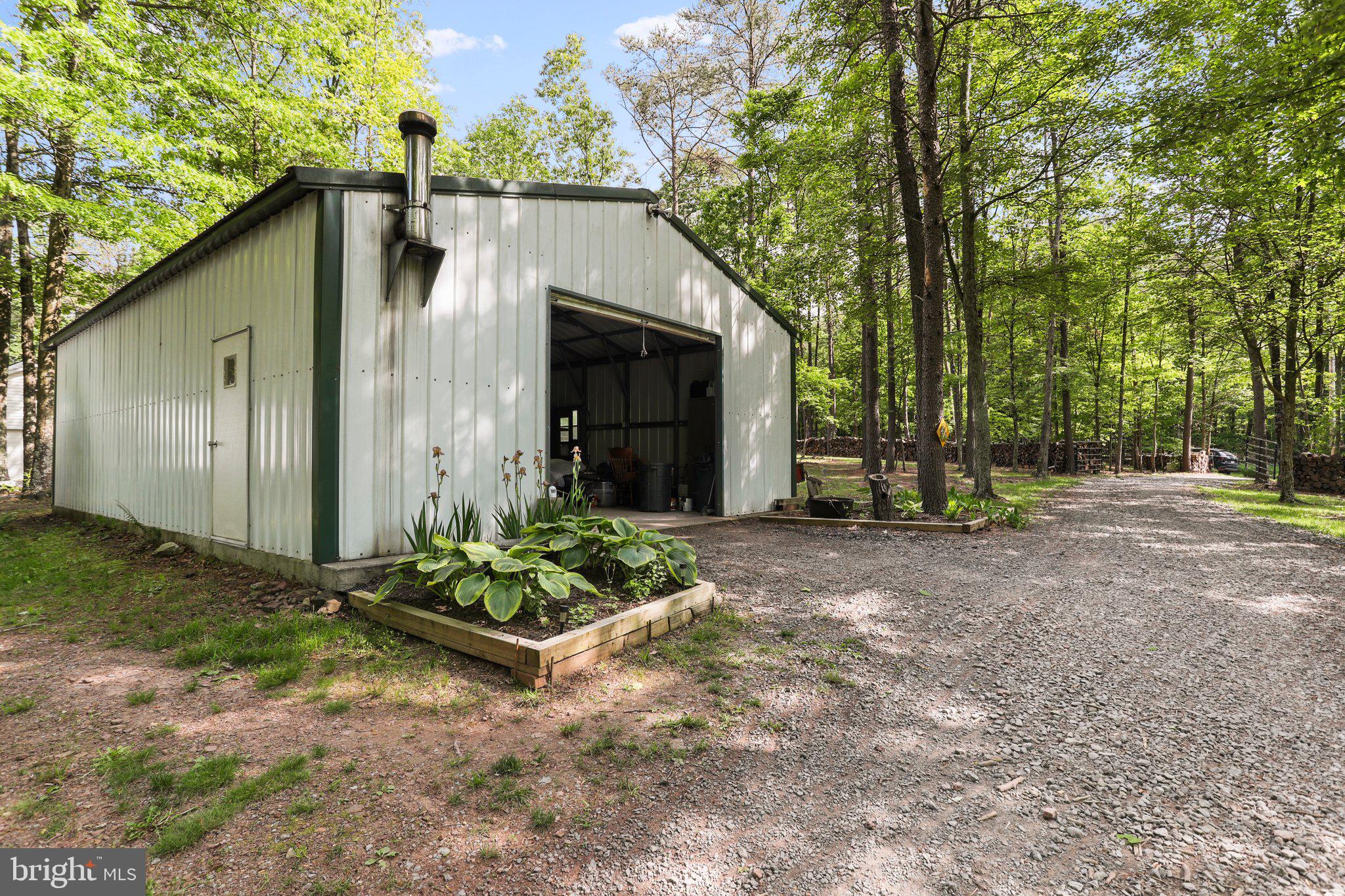 SLEEPY CREEK FARMS - Residential