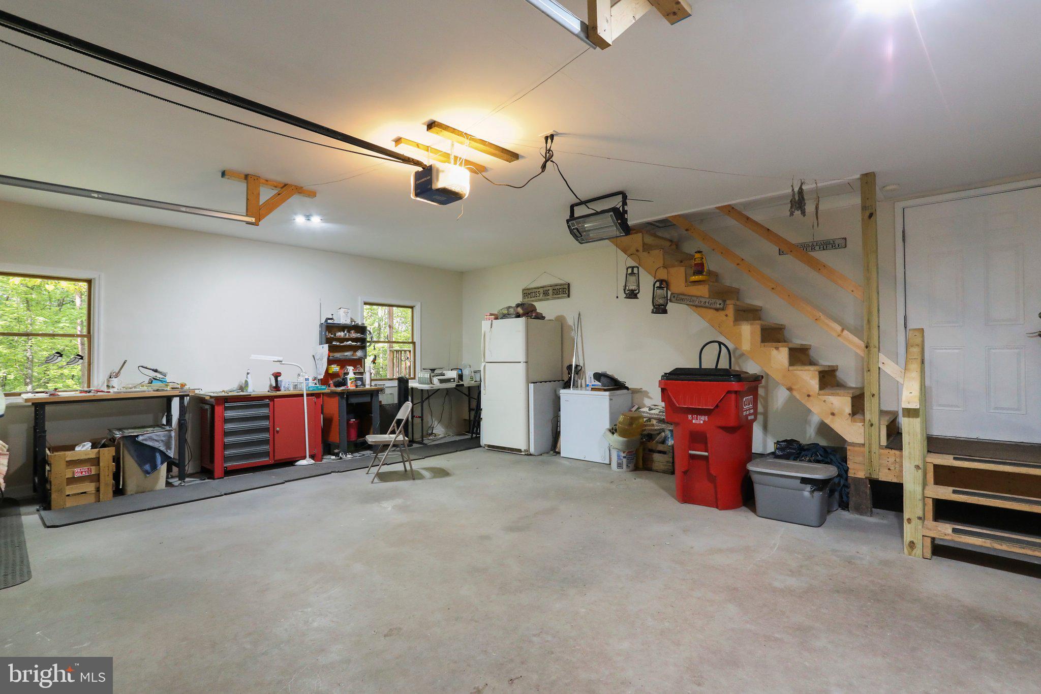 SLEEPY CREEK FARMS - Residential