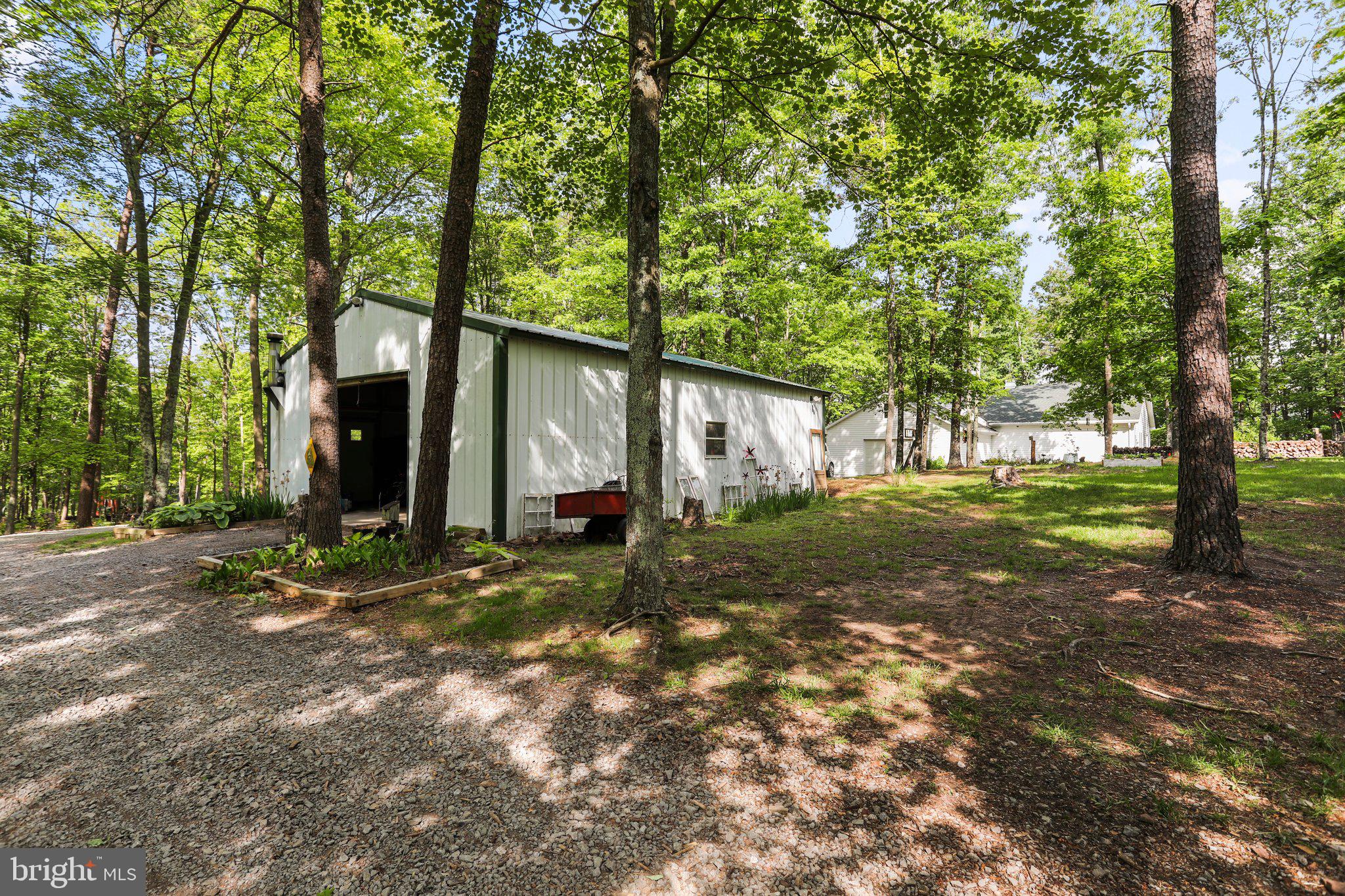 SLEEPY CREEK FARMS - Residential