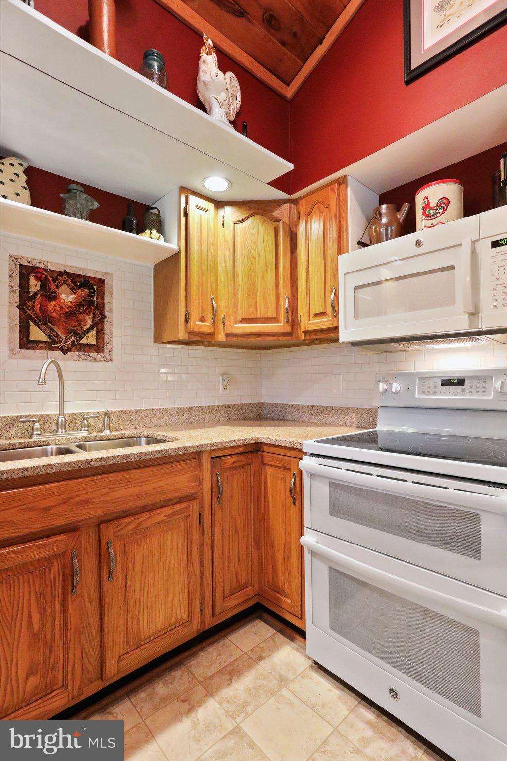 SLEEPY CREEK FARMS - Residential