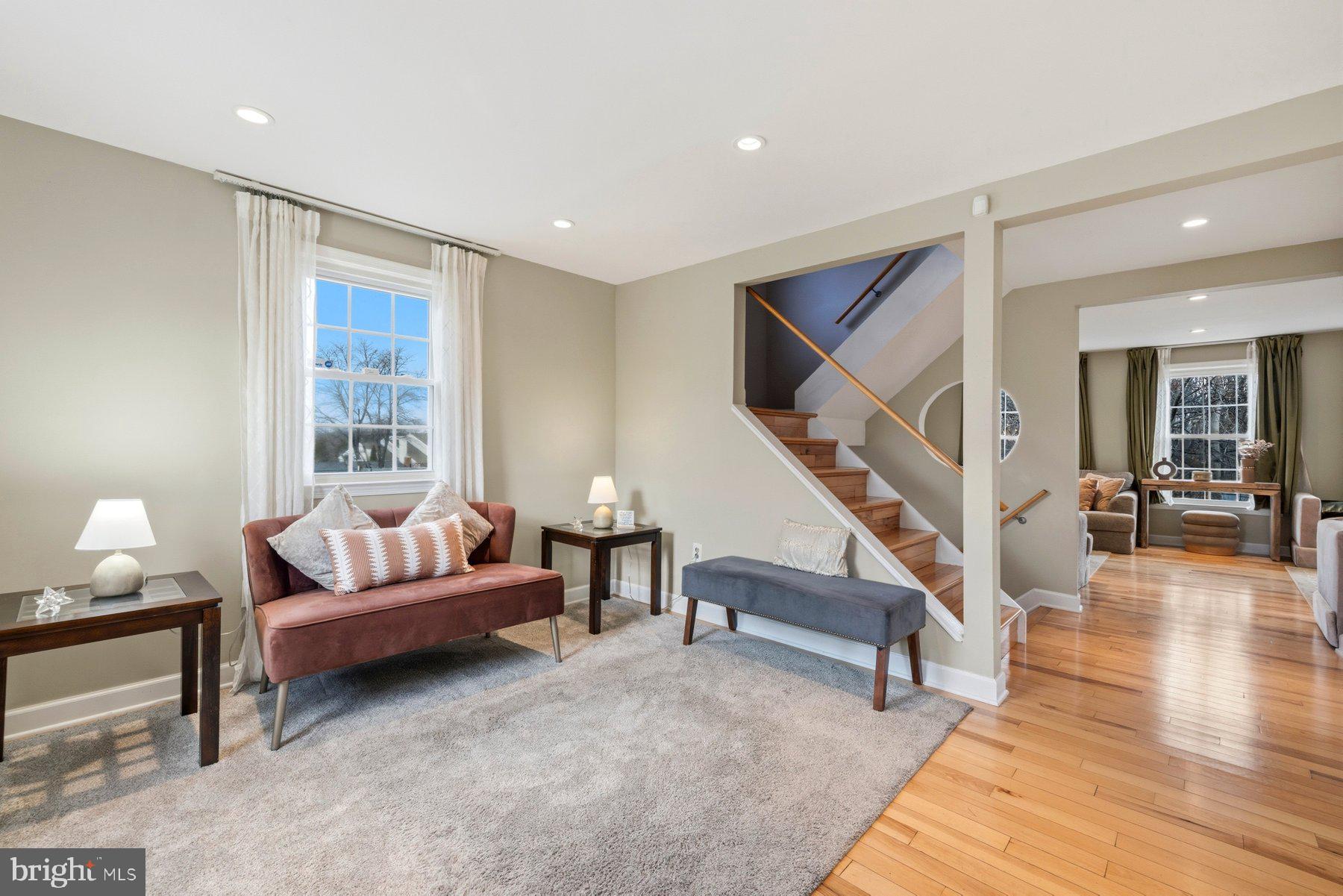 PINEWOOD HILL - Residential