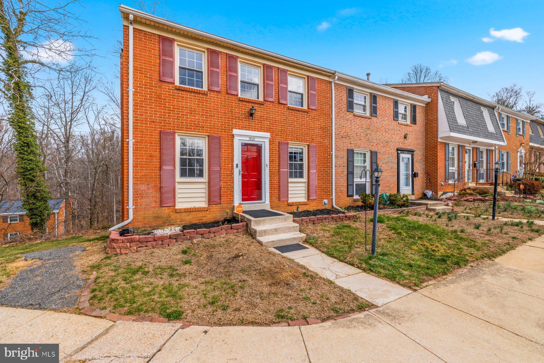 PINEWOOD HILL - Residential