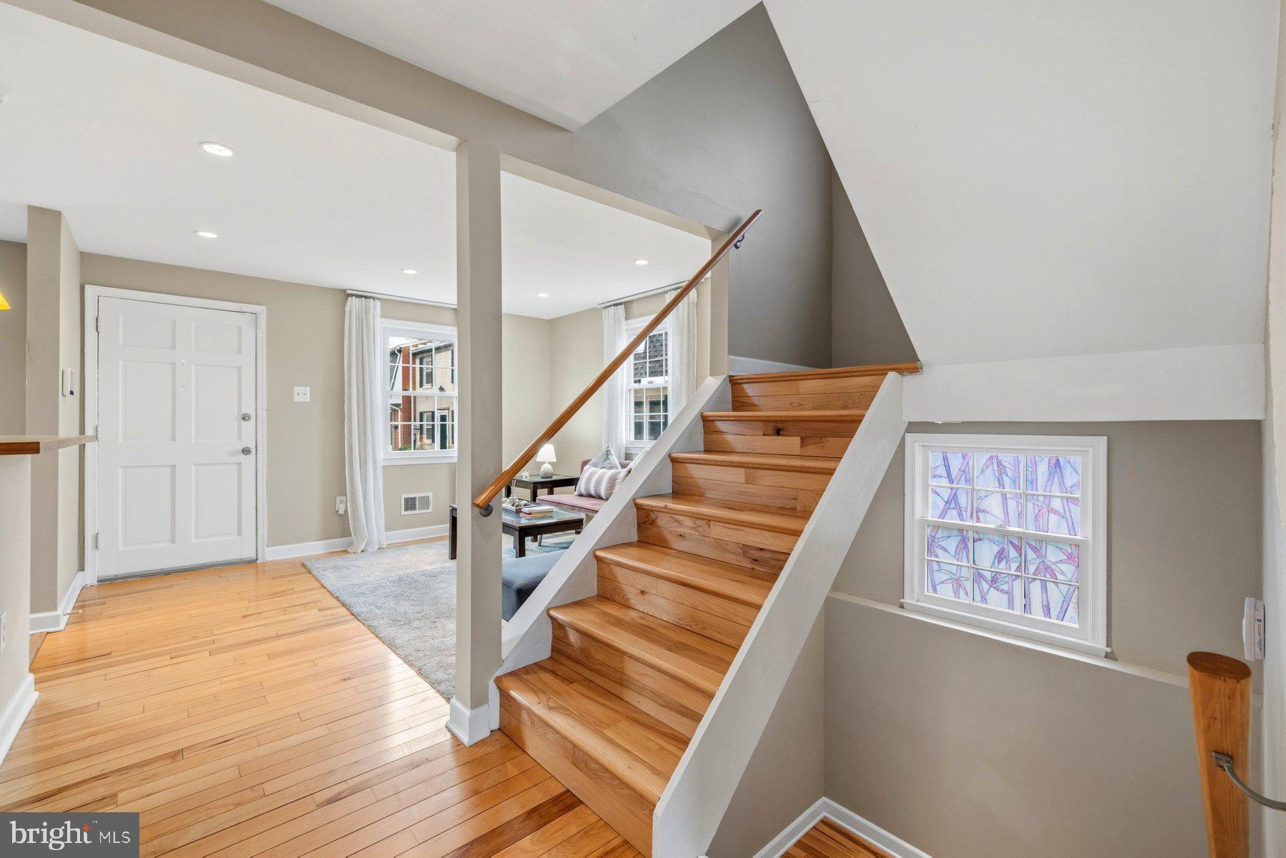 PINEWOOD HILL - Residential