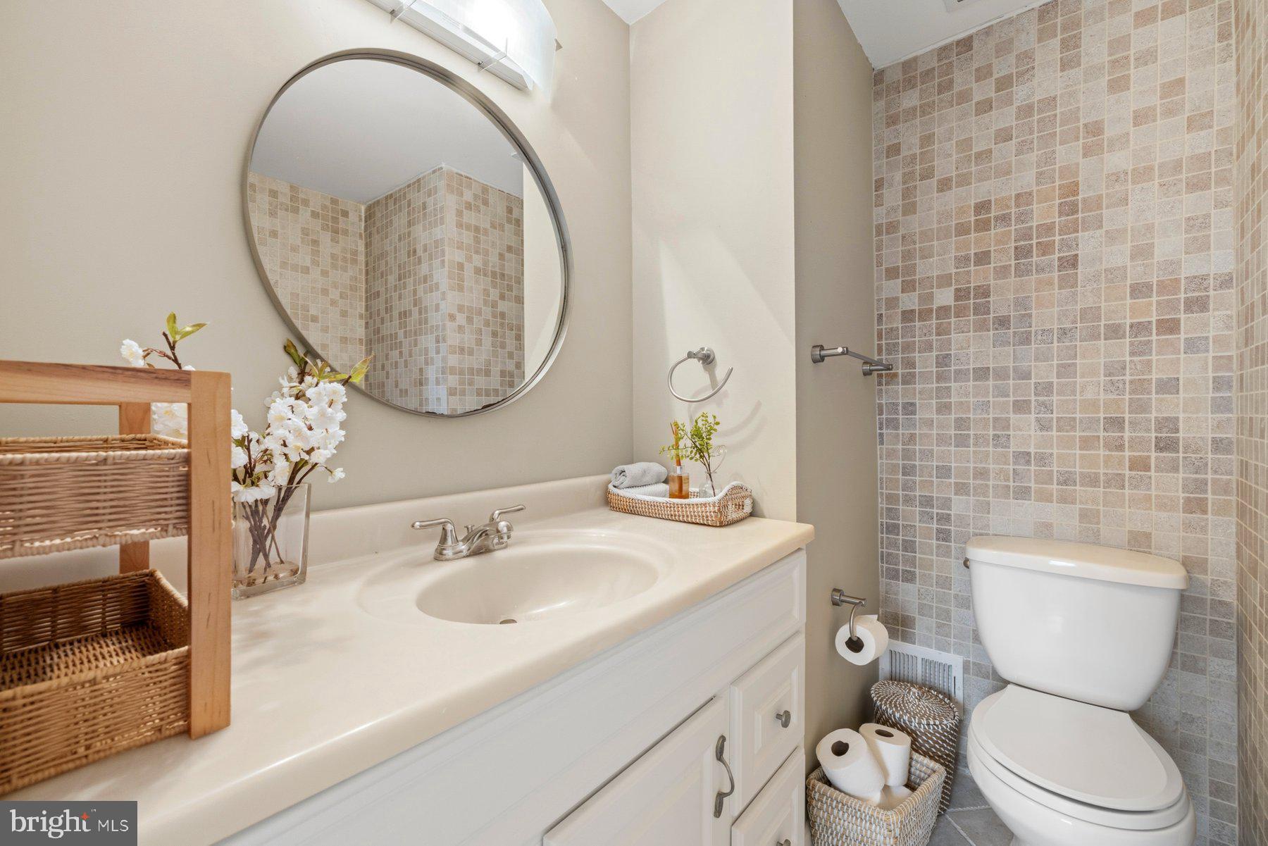 PINEWOOD HILL - Residential