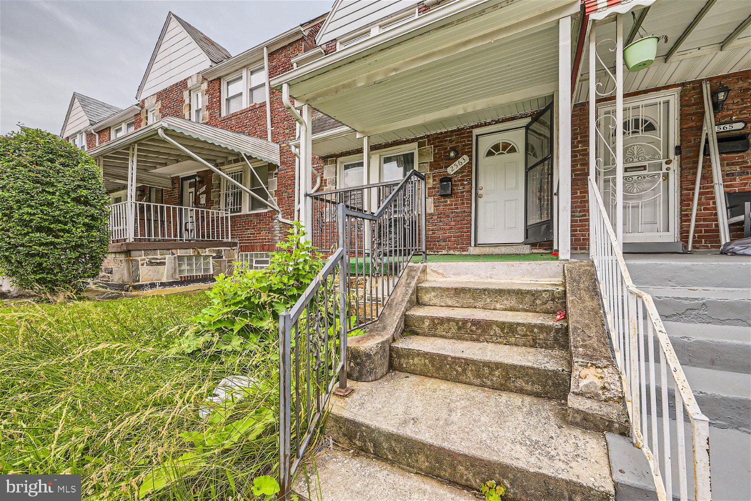 CALVERTON HEIGHTS - Residential