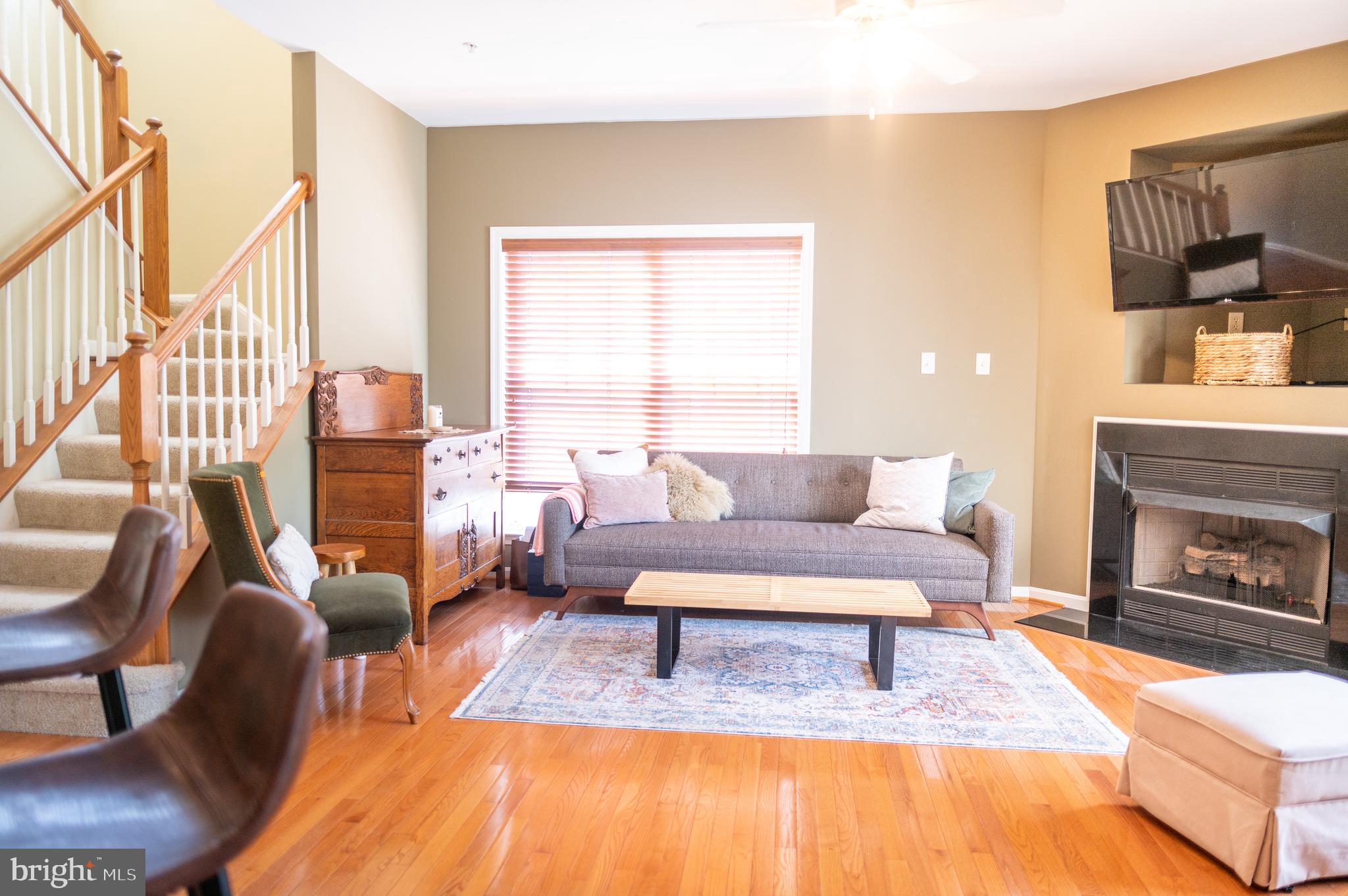 WAVERLY WOODS - Residential