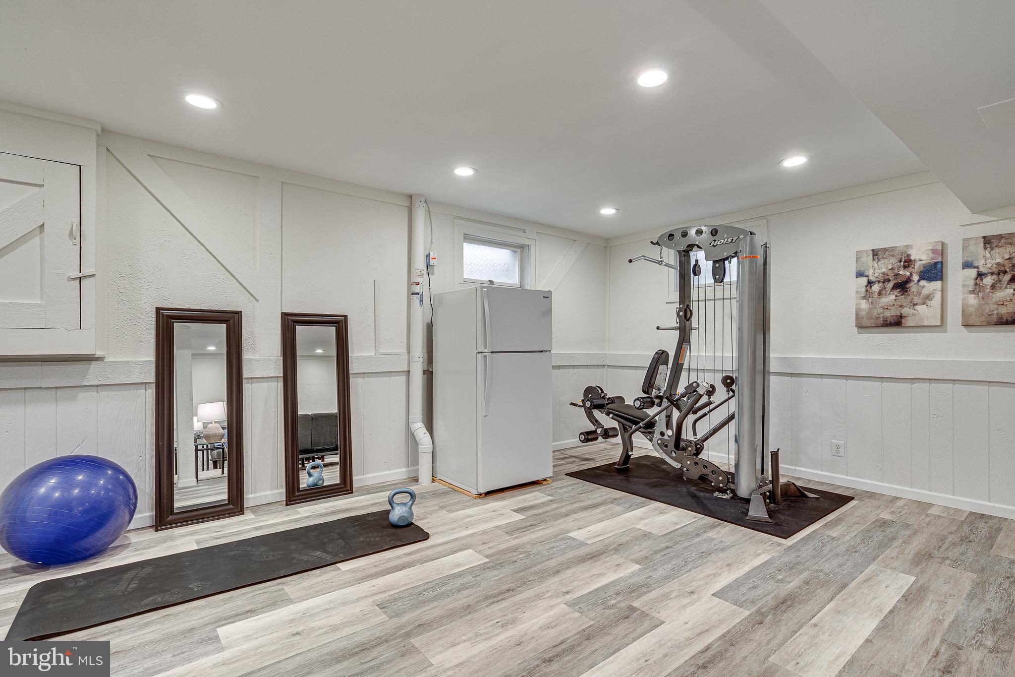 MAYWOOD TERRACE - Residential