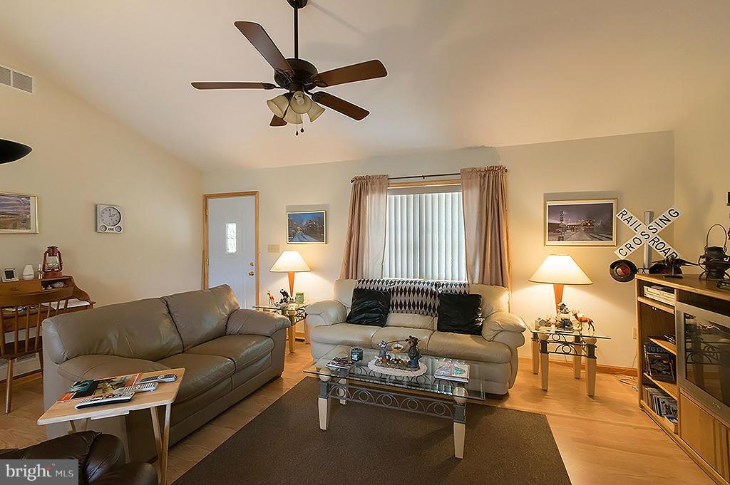 RIVER BEND - Residential