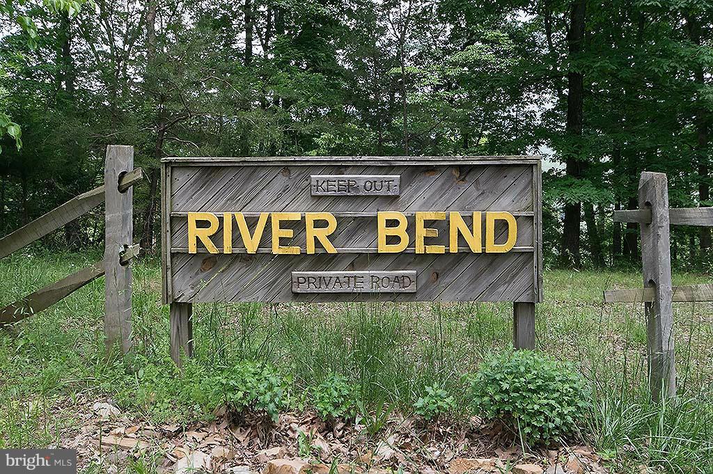 RIVER BEND - Residential
