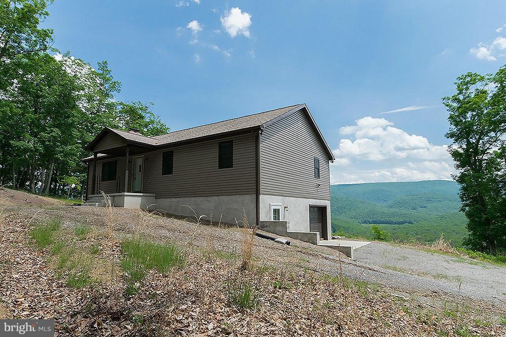 RIVER BEND - Residential