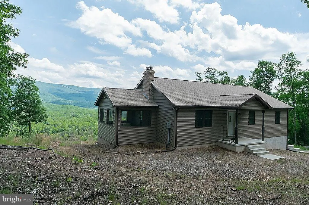 205 Spotted Fawn Lane, Great Cacapon, WV 25422