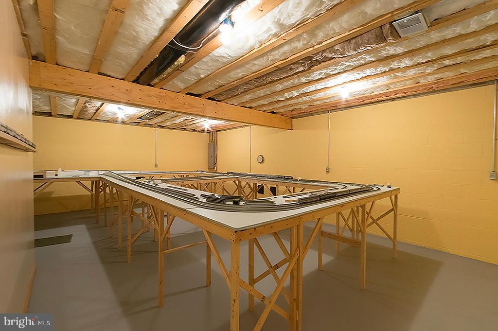 RIVER BEND - Residential