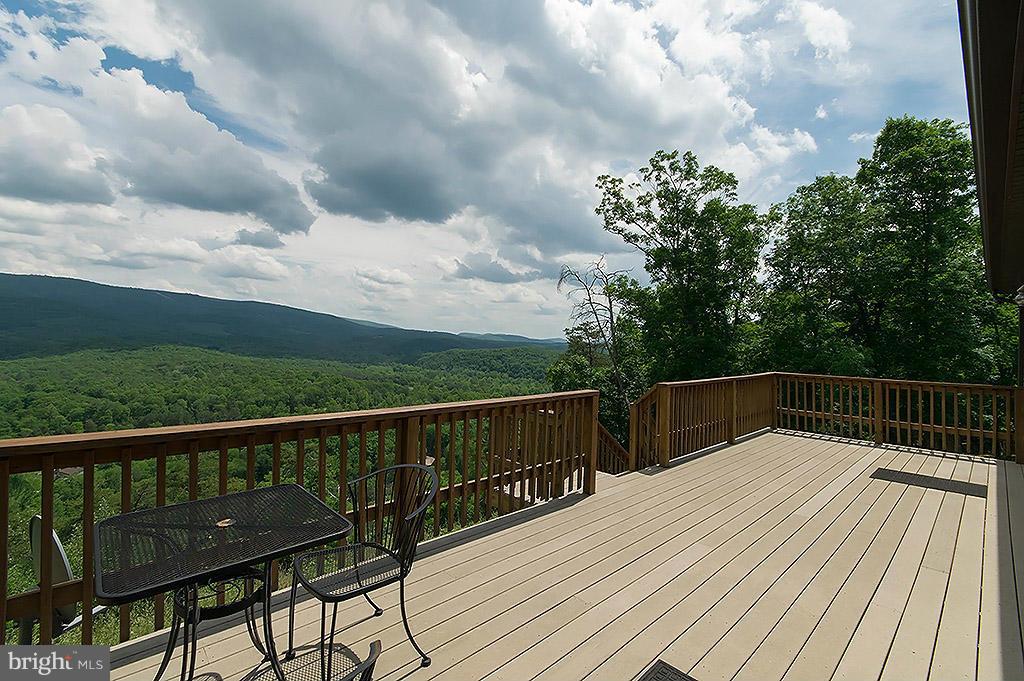 RIVER BEND - Residential