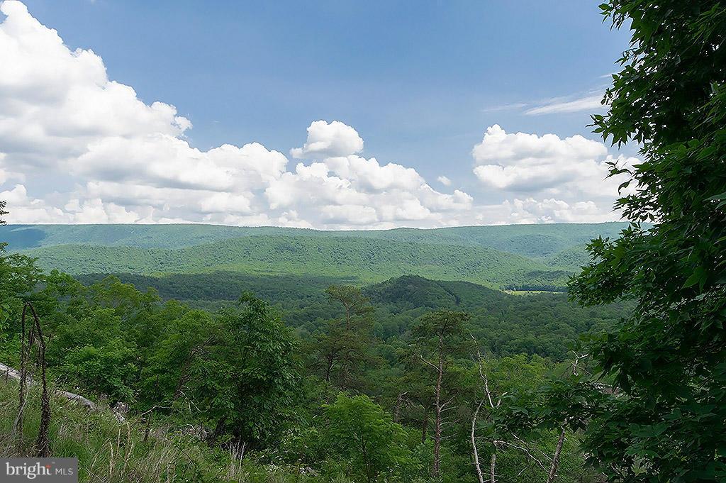 RIVER BEND - Residential