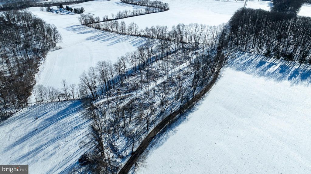 Photo of 13727 Ingham Road, GLEN ROCK, PA 17327 (MLS # PAYK2091396)