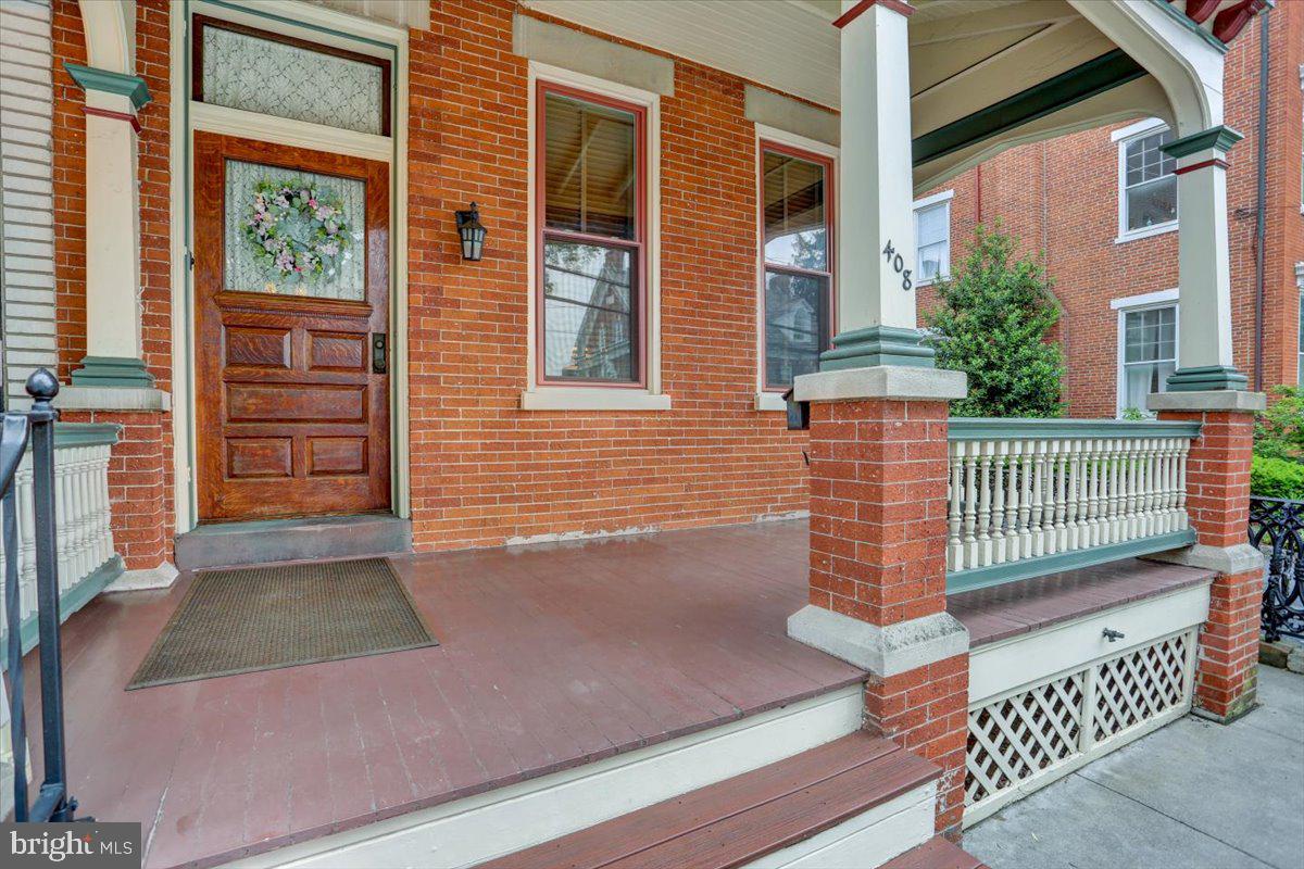 408 N DUKE STREET