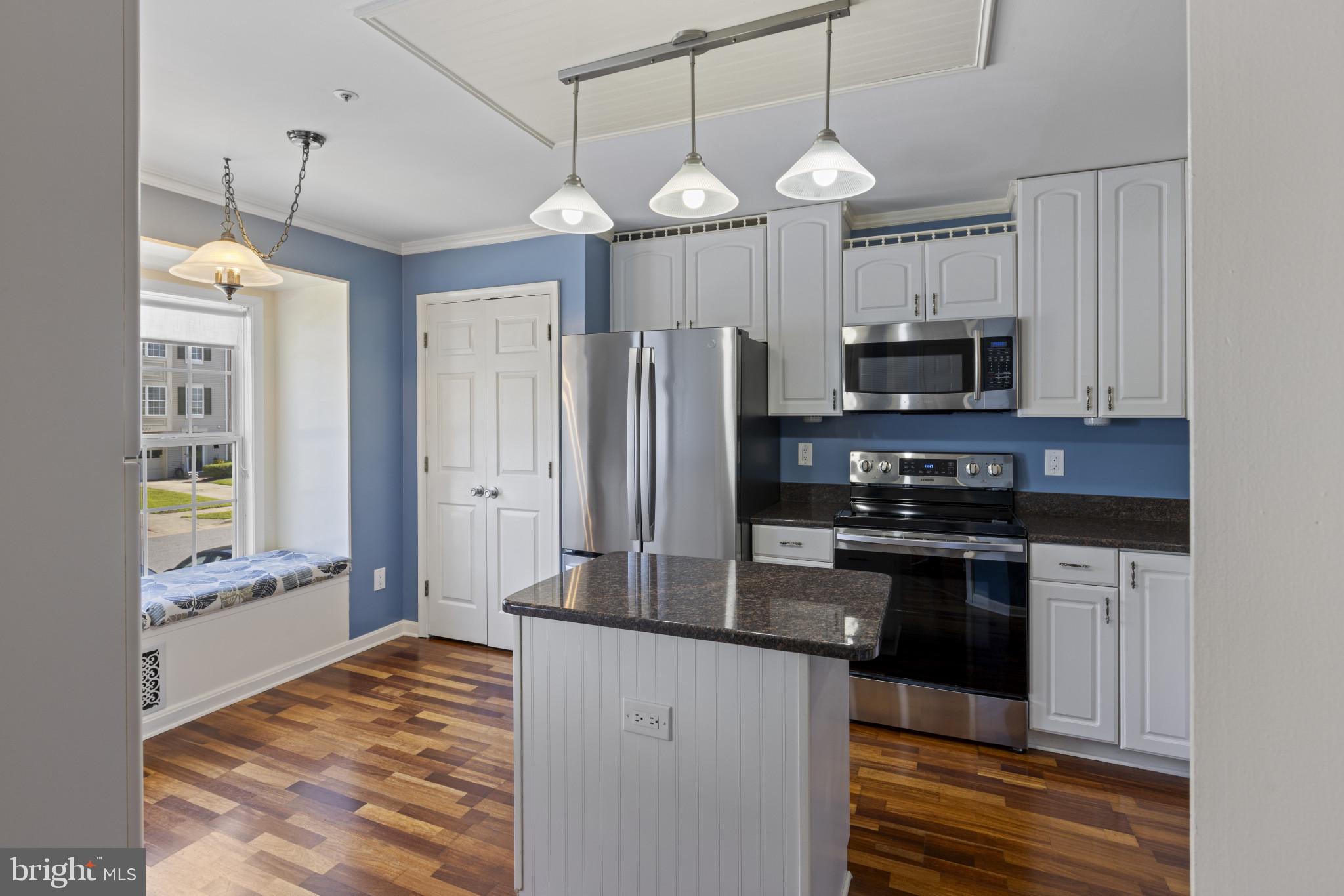 130 PINECOVE AVENUE