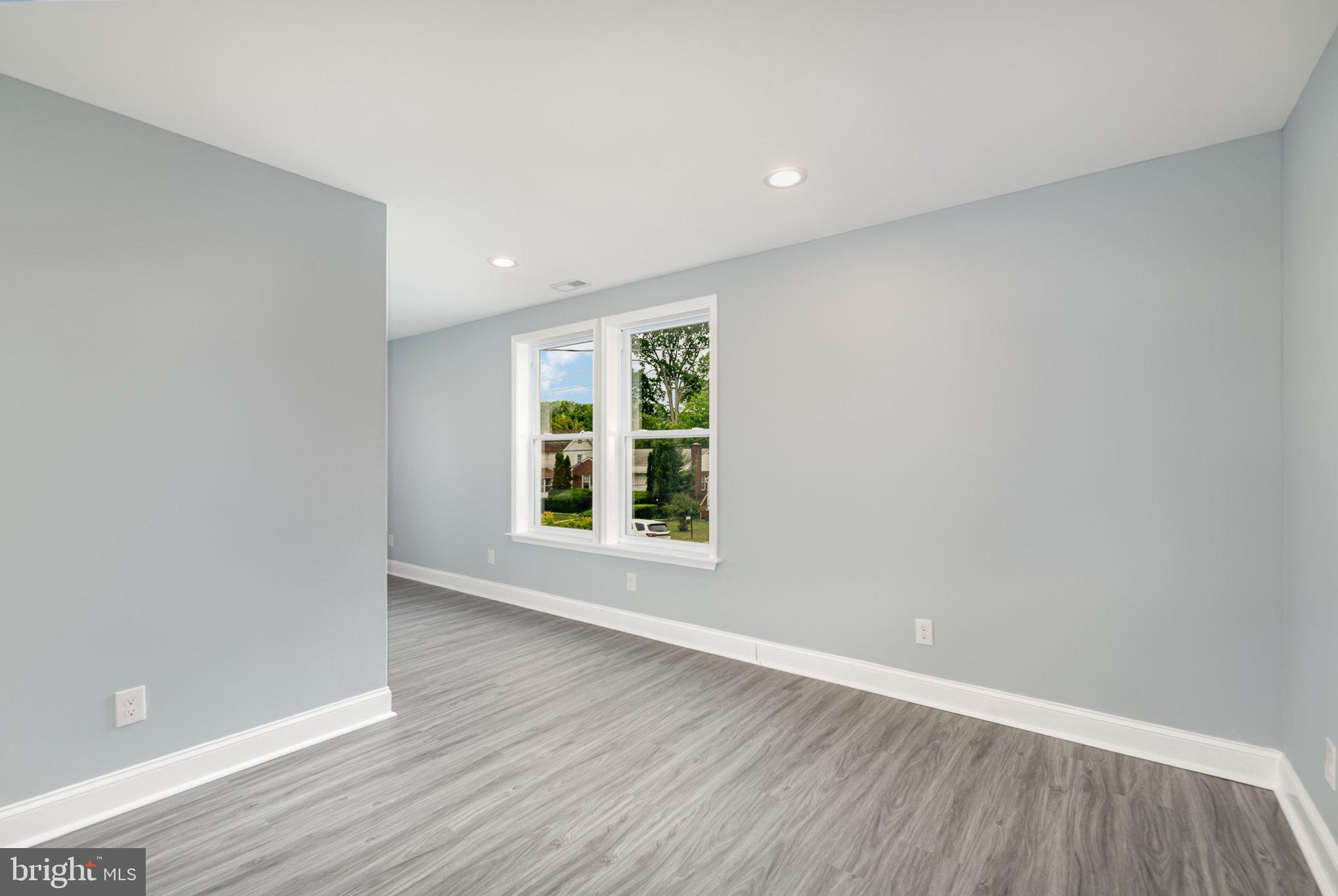 ABERDEEN HILLS - Residential