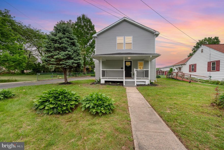 OPEN HOUSE CANCELED!!! Welcome to 519 S Parke St!  Fantastically renovated, top to bottom, this home offers 4 bedrooms and 2 full bathrooms! This home welcomes you, and your family and friends, with its huge front porch! As you enter, you're greeted with an open floor plan and oodles of natural light! Your living room boasts a lovely bay window, the perfect spot for your plants to call home! Flowing into the dining area and kitchen, you'll notice that there is no shortage of cabinet storage, and your brand new appliances are the cherry on top!! Through the kitchen, you've got yourself an additional family room, playroom, or 4 season room! The main level also offers 2 generously sized bedrooms and a full bathroom. Upstairs, you'll find 2 more massive bedrooms and the 2nd full bathroom, with dual vanity and a beautifully tiled, over-sized shower! The lower level can be the perfect workshop and offers plenty of storage! When you're done front porch sittin', head out back to your covered patio! Lots of yard space for summer BBQs, yard games, and quality time with friends and family! BRAND NEW ROOF,  HVAC & WATER HEATER!!! You can check everything off your wishlist with this one!!