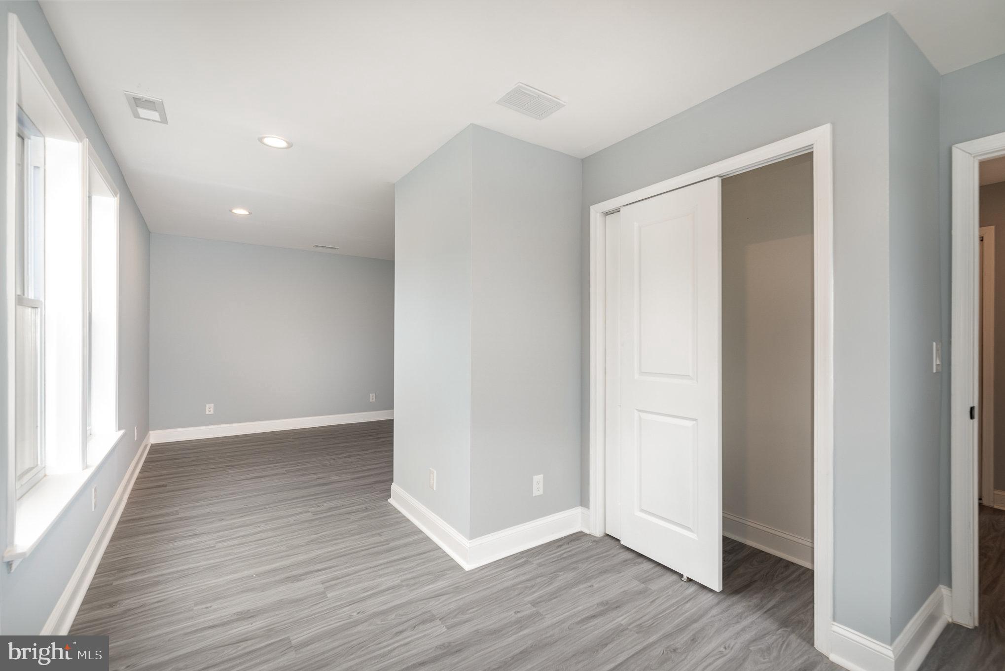 ABERDEEN HILLS - Residential