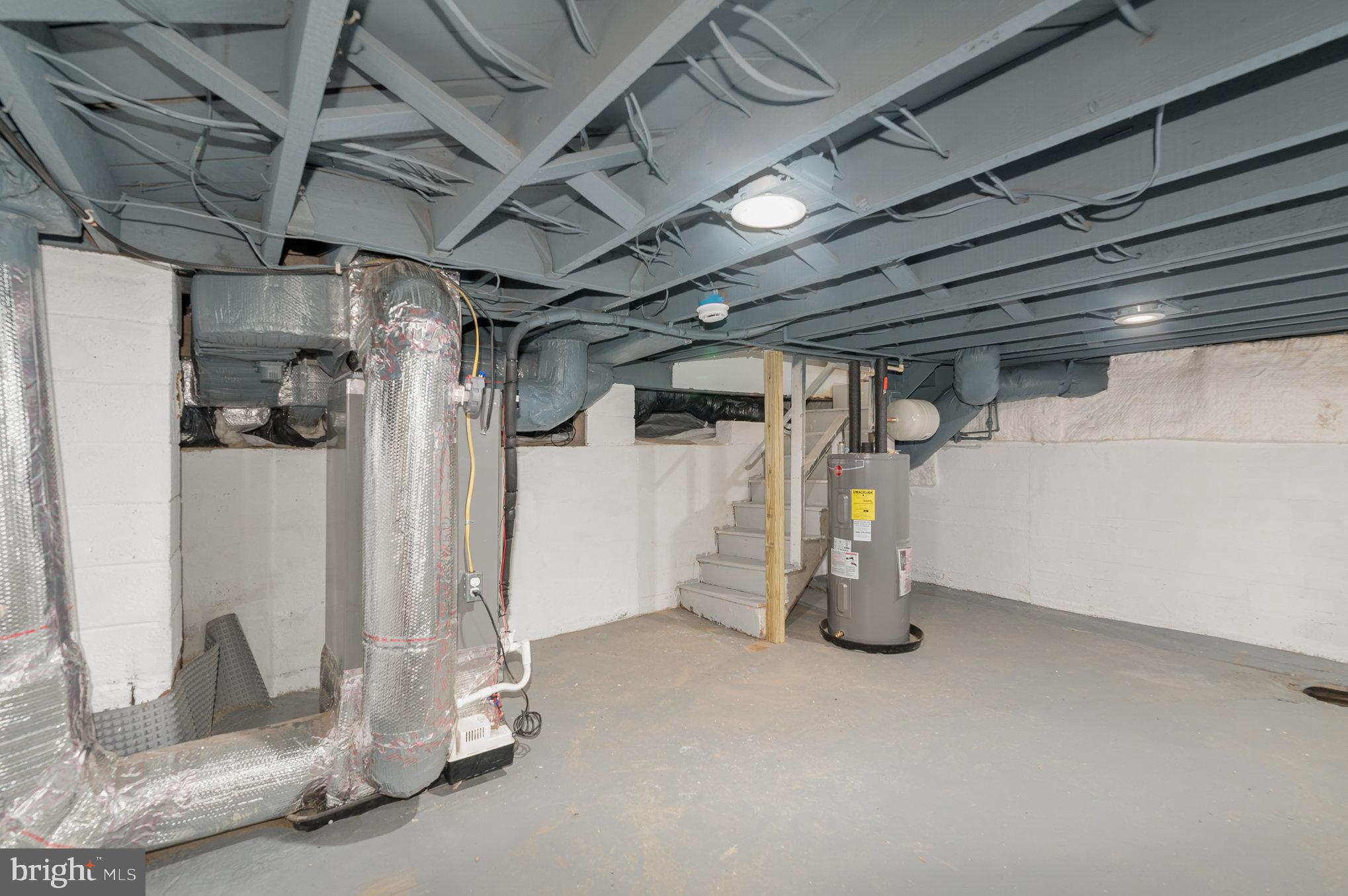 ABERDEEN HILLS - Residential