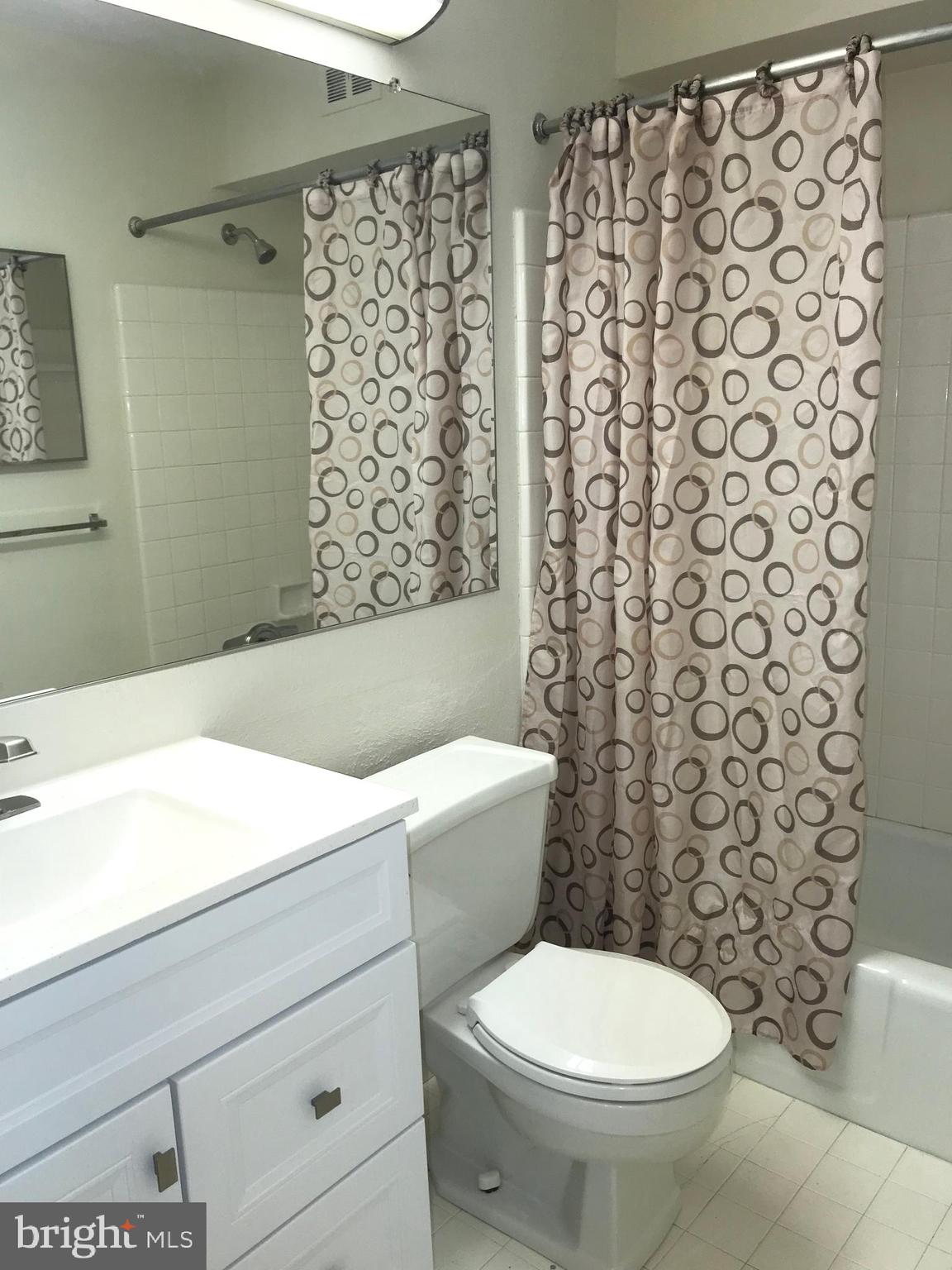 FOX VALLEY - Residential