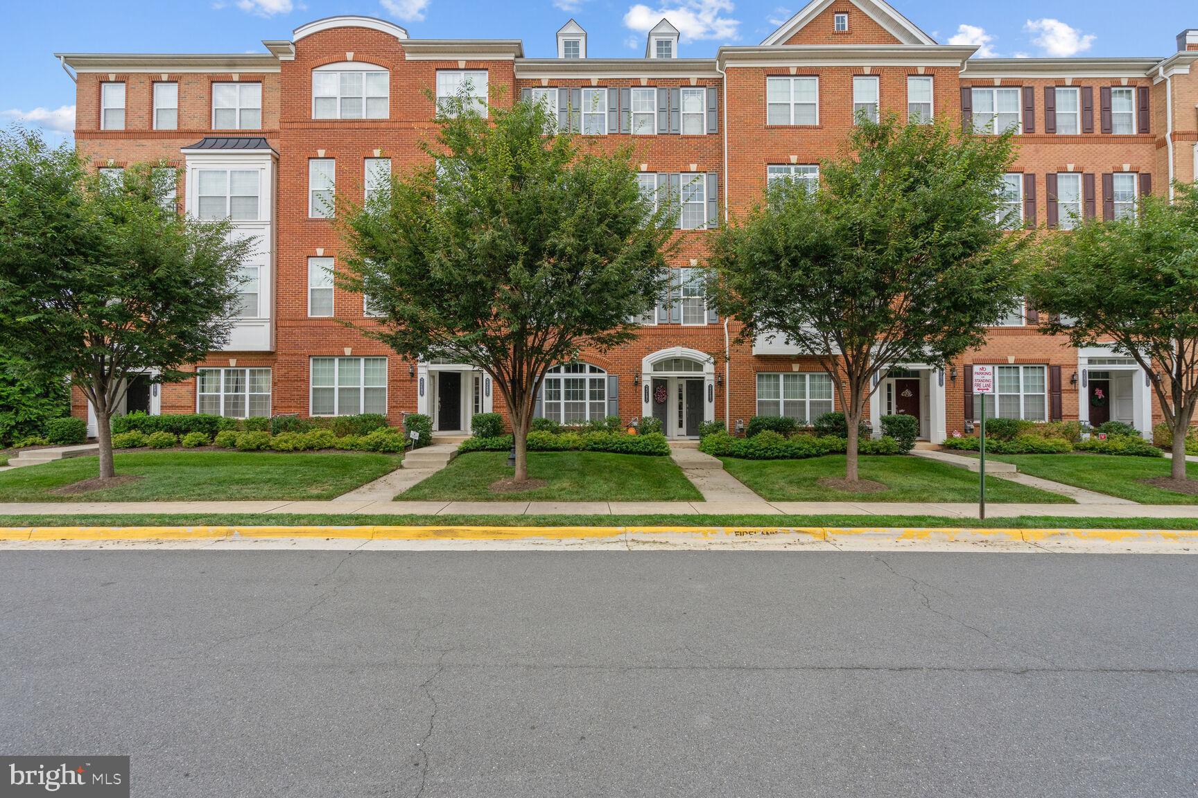 BUCKINGHAM AT LOUDOUN VALLEY - Residential