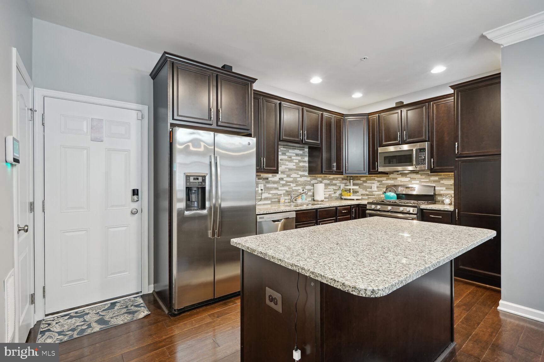 BUCKINGHAM AT LOUDOUN VALLEY - Residential