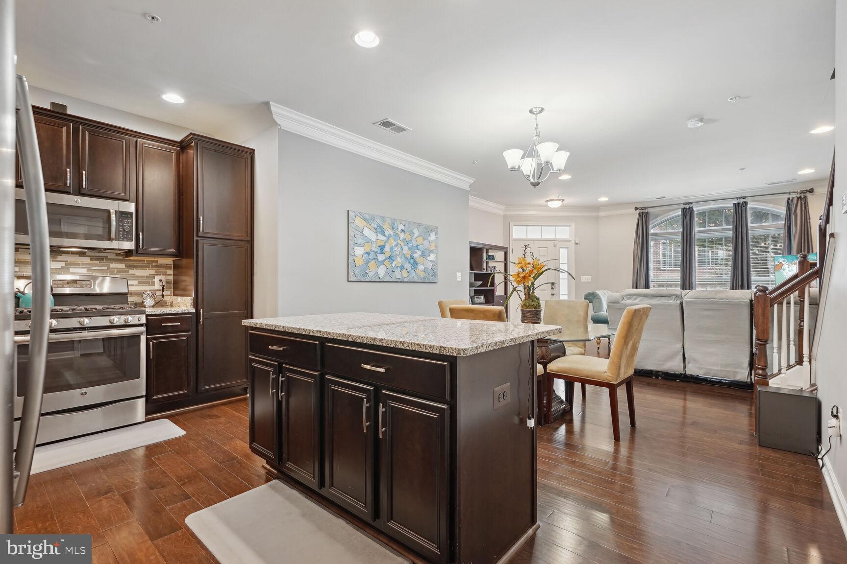 BUCKINGHAM AT LOUDOUN VALLEY - Residential