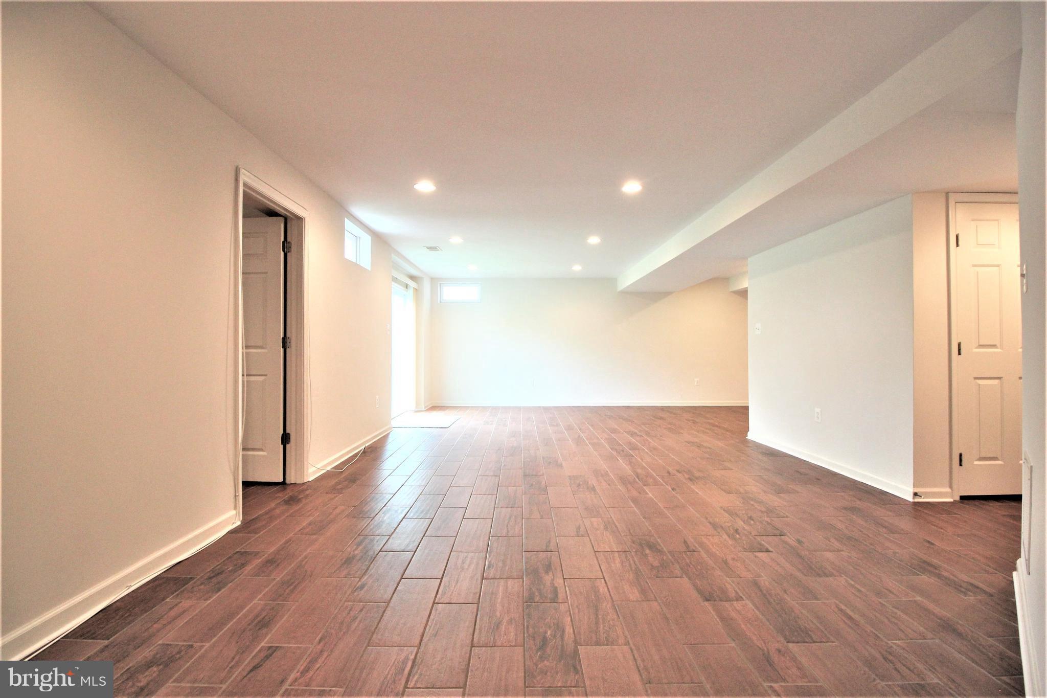 GALYN MANOR - Residential