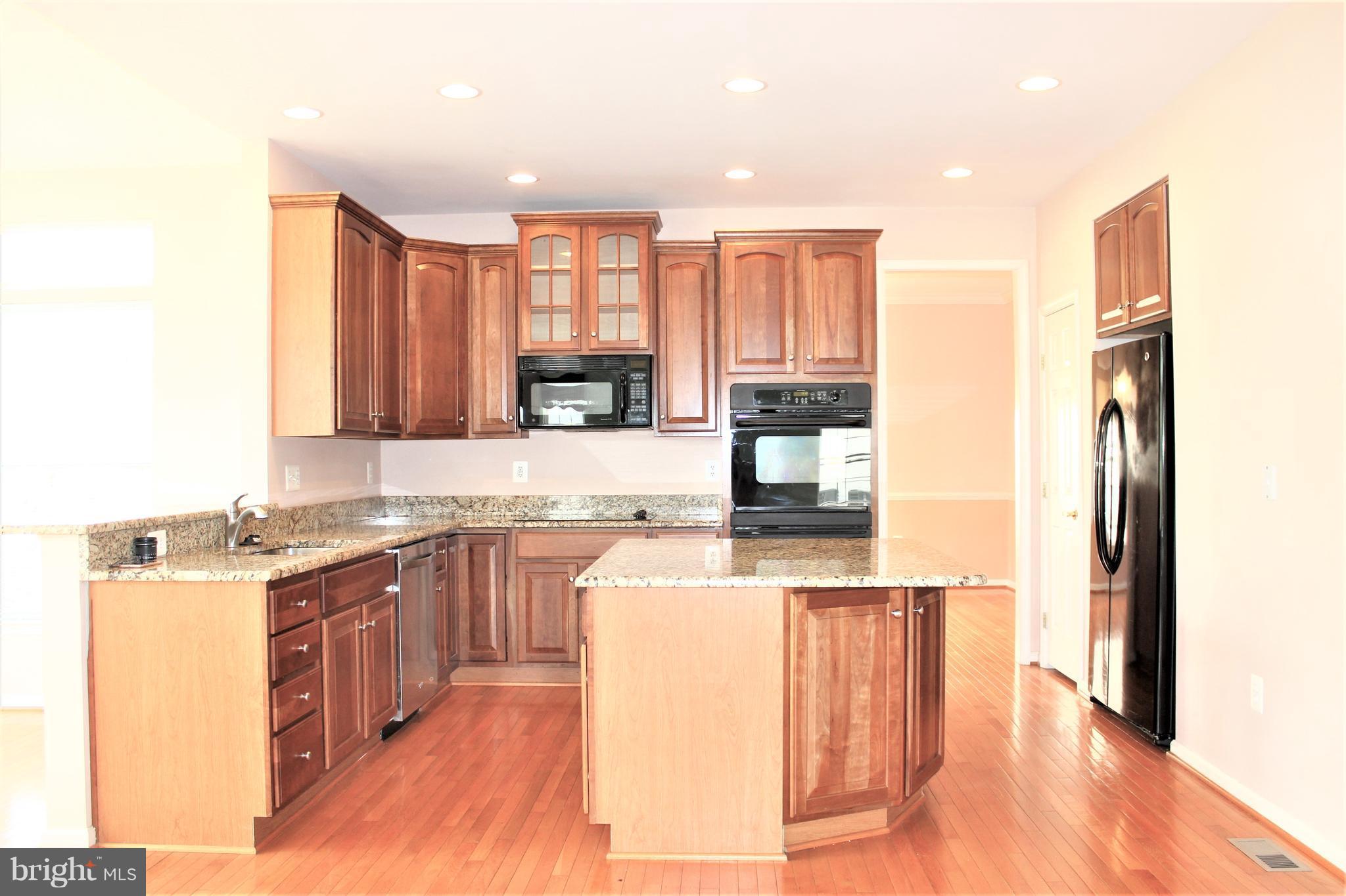 GALYN MANOR - Residential