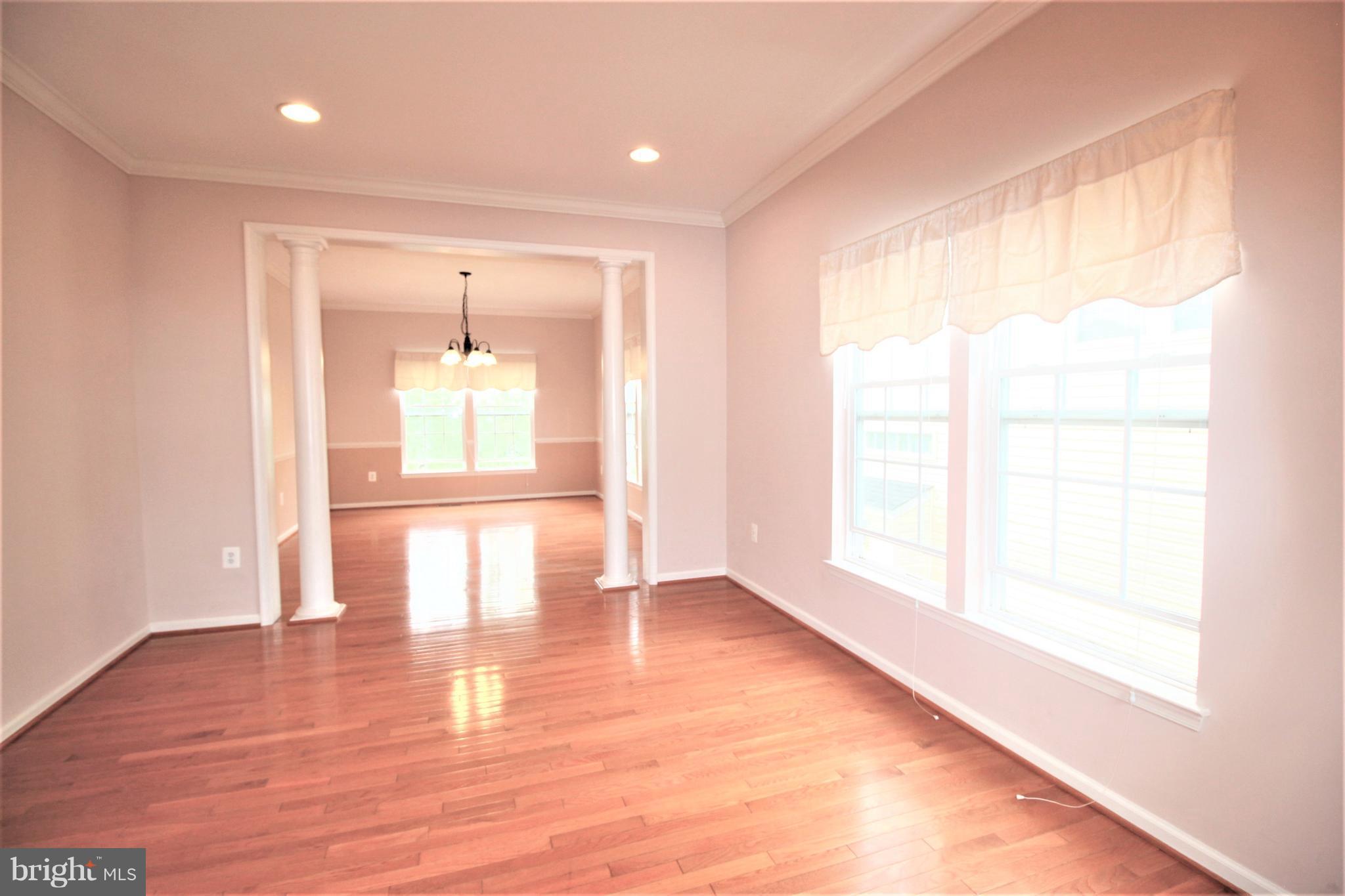 GALYN MANOR - Residential