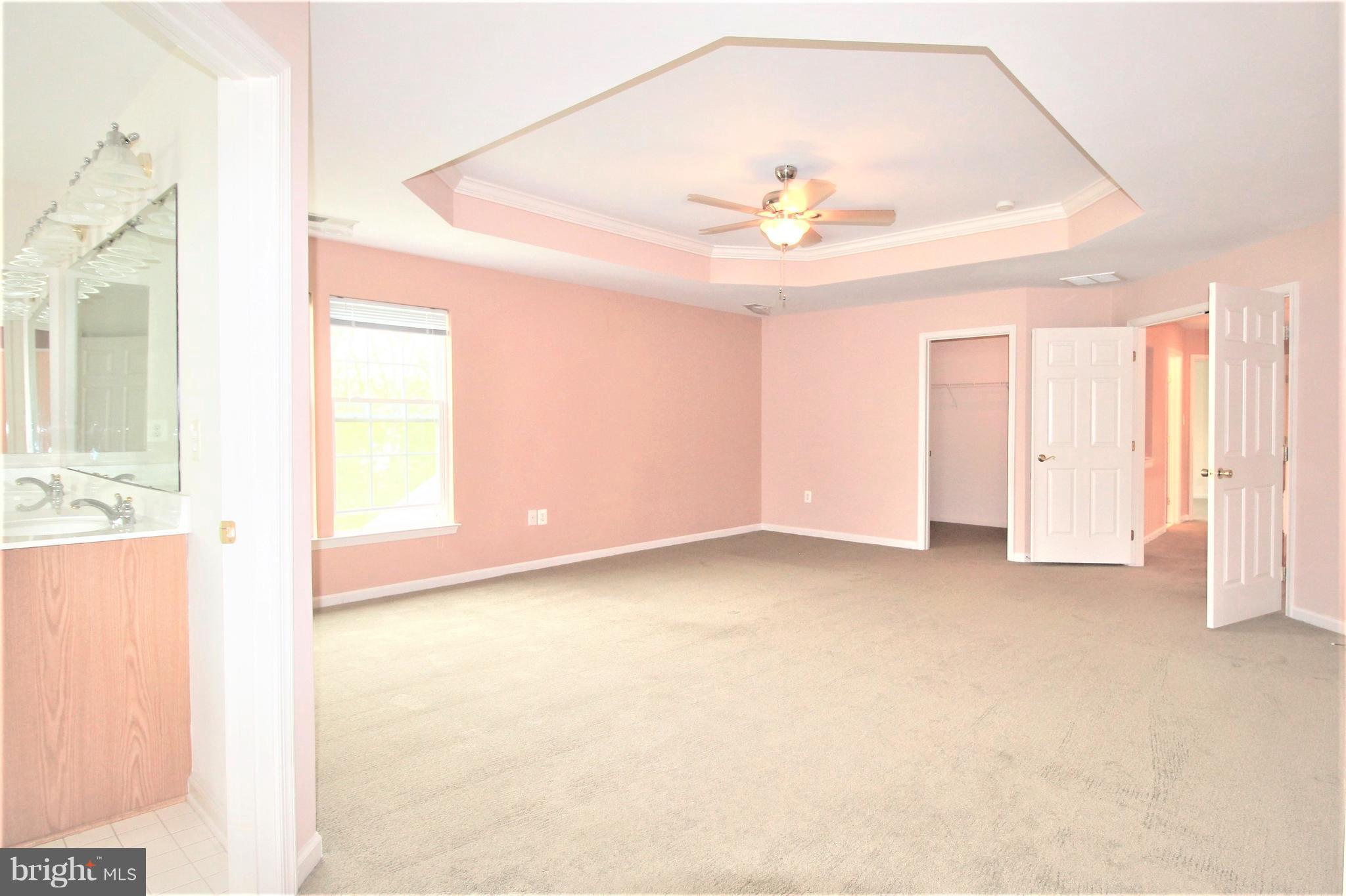 GALYN MANOR - Residential