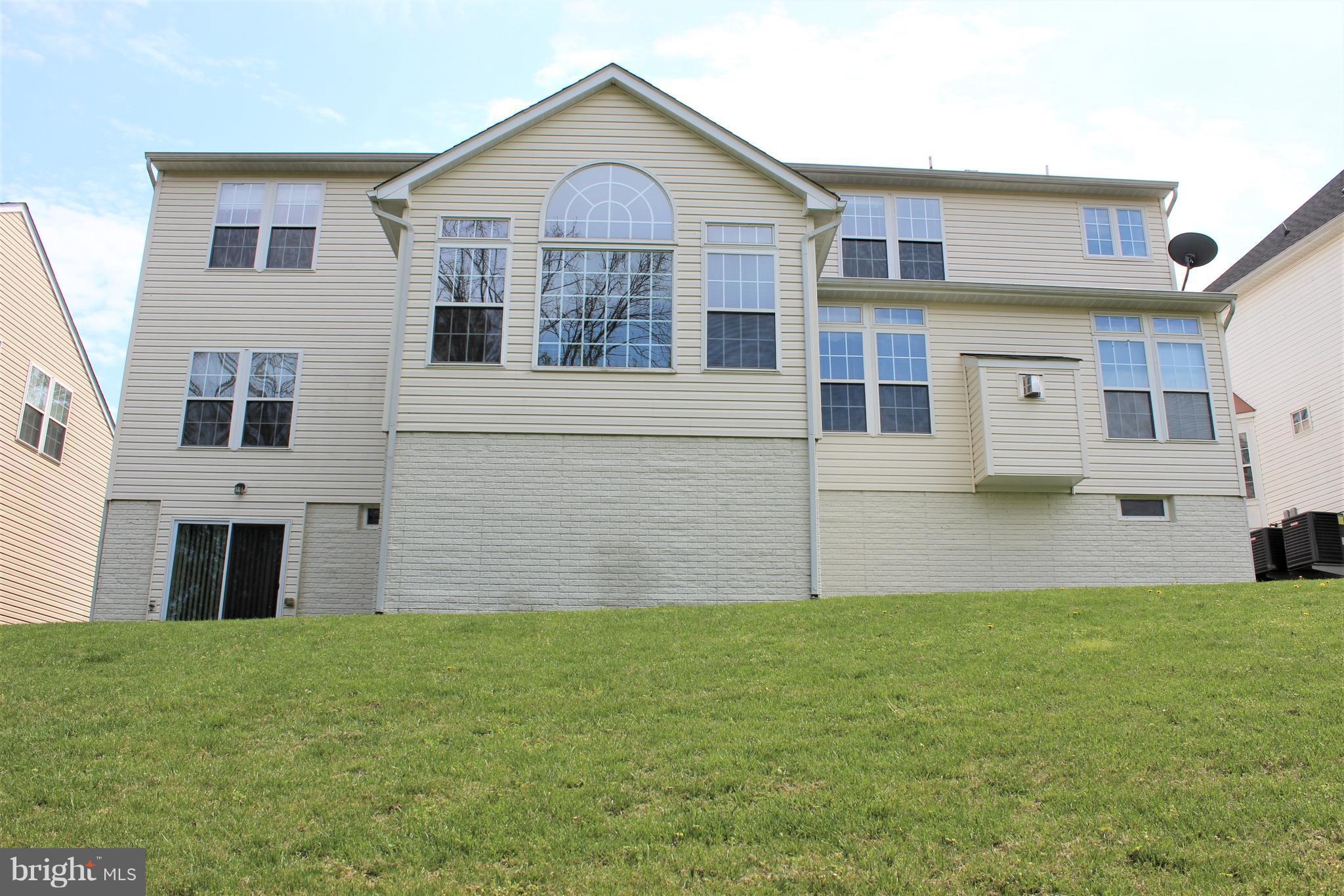 GALYN MANOR - Residential