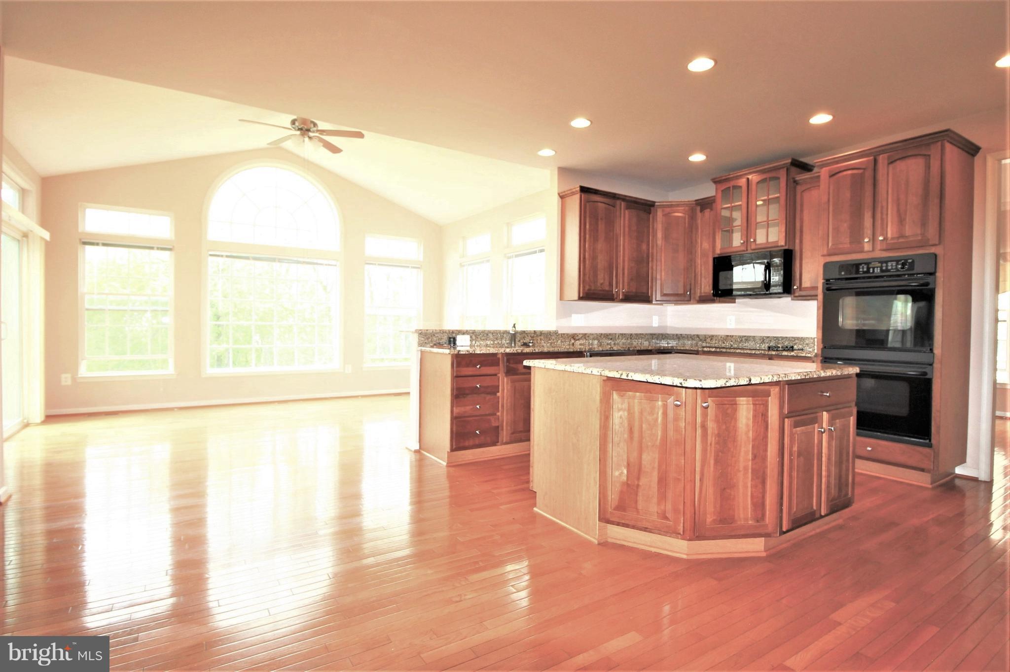 GALYN MANOR - Residential