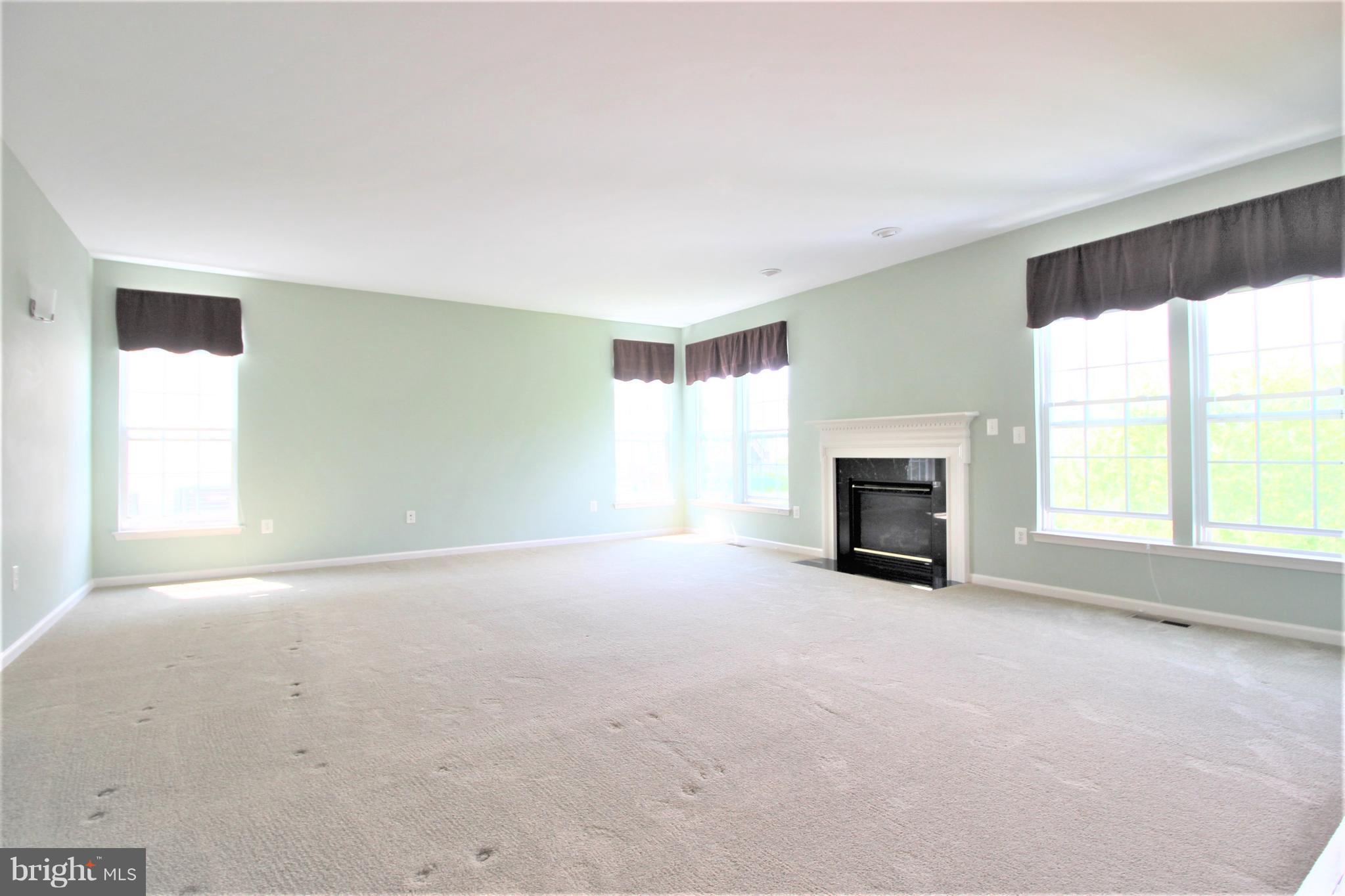 GALYN MANOR - Residential