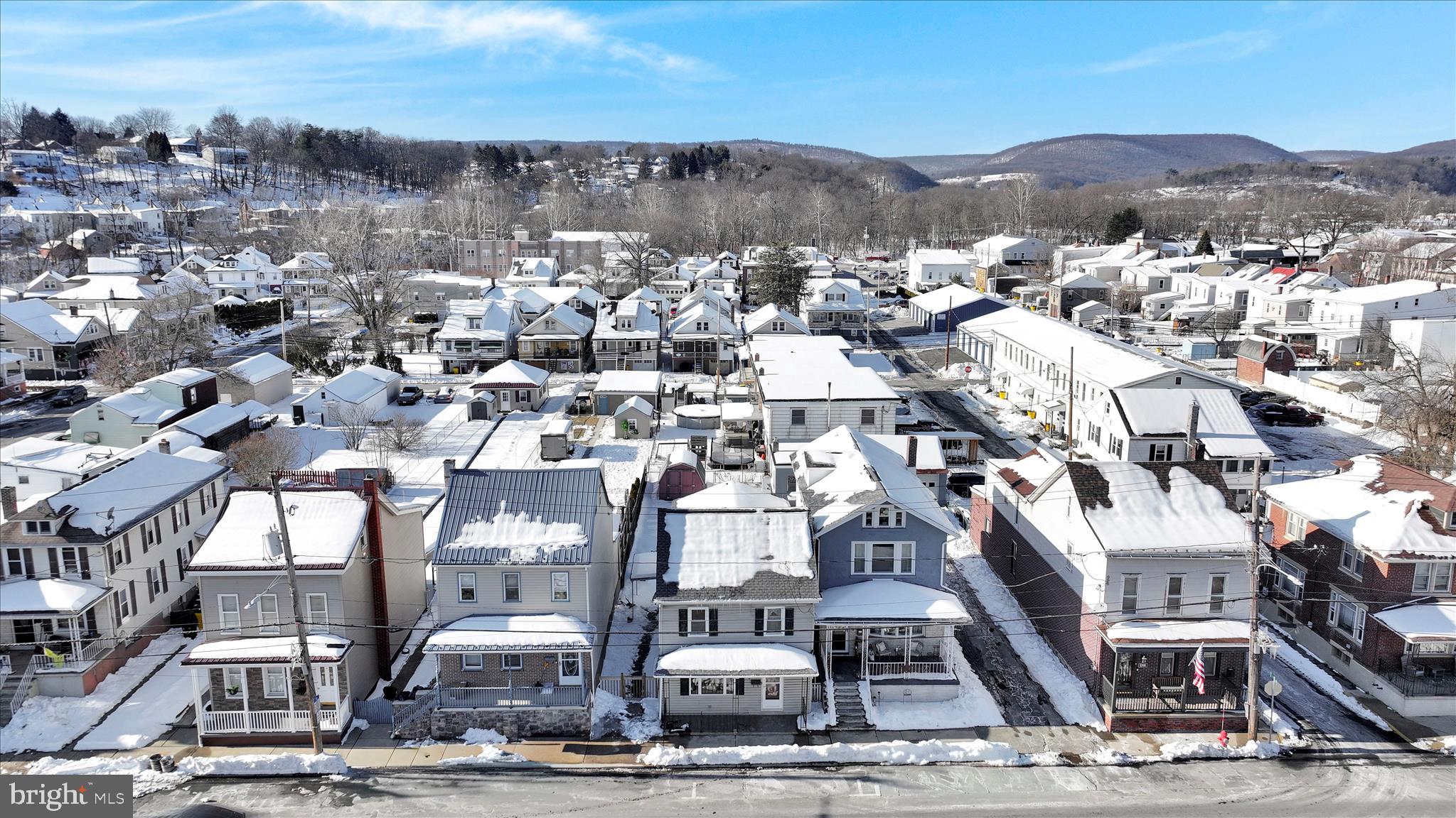 135 W COLUMBIA STREET