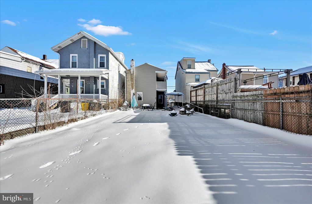 Photo of 135 W Columbia Street, SCHUYLKILL HAVEN, PA 17972 (MLS # PASK2025376)