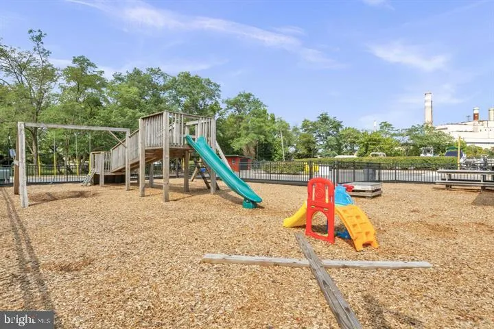 Stoney Beach, Maryland 21226, United States, 3 Bedrooms Bedrooms, ,4 BathroomsBathrooms,Residential,Pending,76468