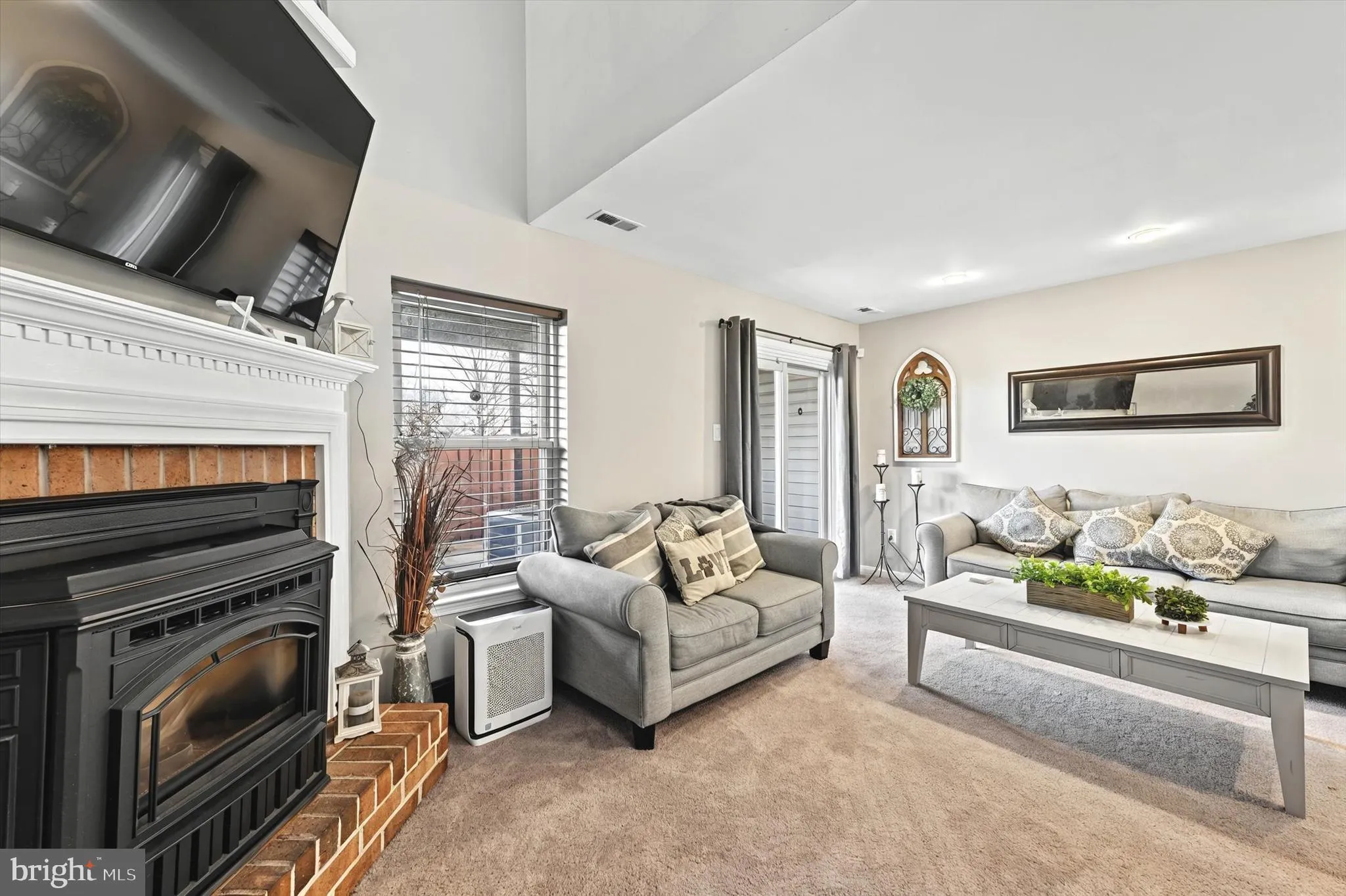 Stoney Beach, Maryland 21226, United States, 3 Bedrooms Bedrooms, ,4 BathroomsBathrooms,Residential,Pending,76468