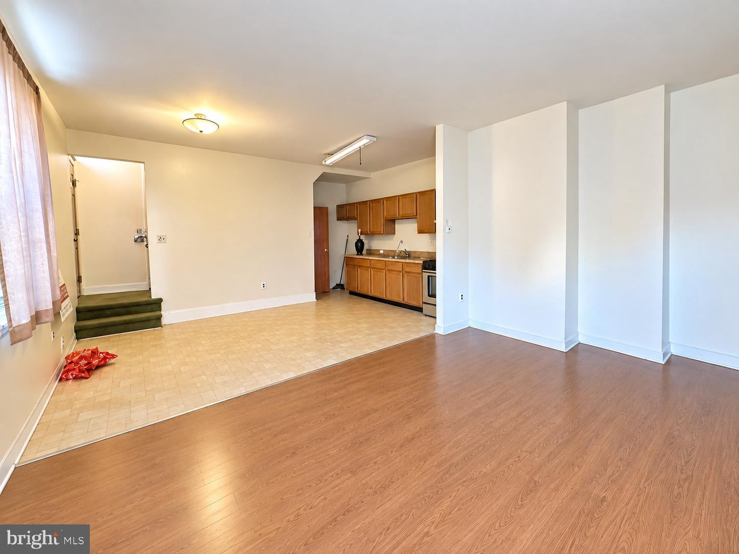 1812 S 5TH STREET