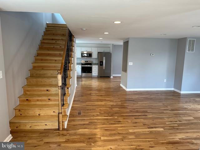 5703 HAMILTON