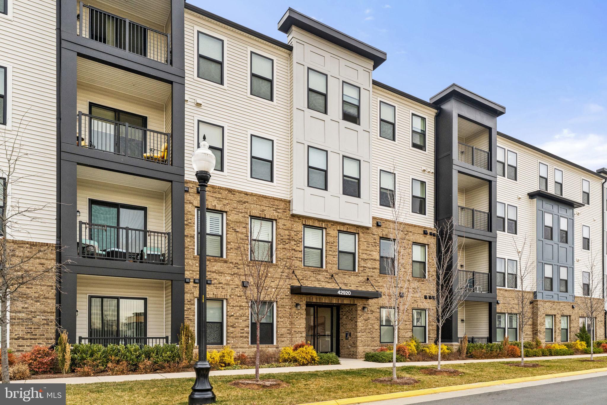 42920 FIREFLY SONATA TERRACE 201