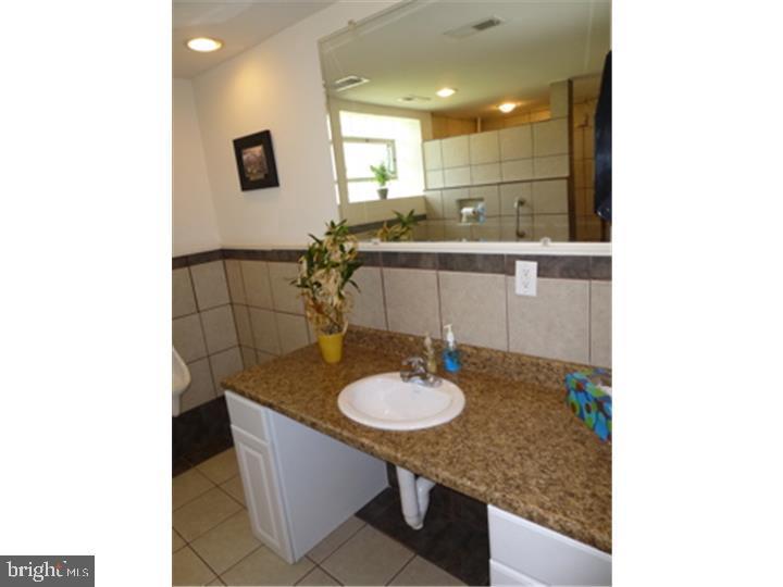 ANDALUSIA - Commercial Sale