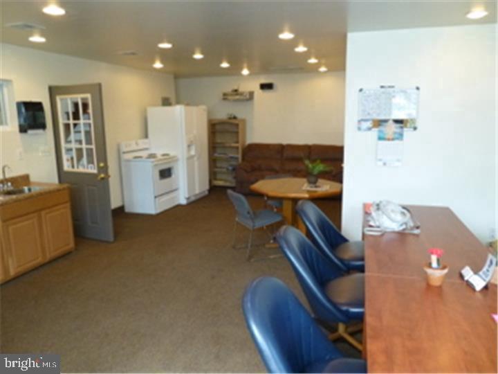 ANDALUSIA - Commercial Sale