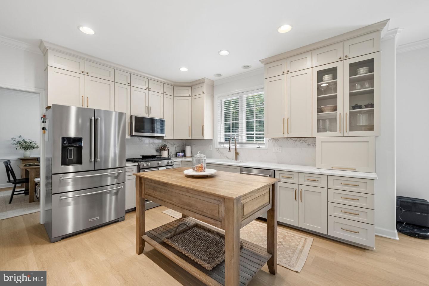 29 MAPLEWOOD DRIVE